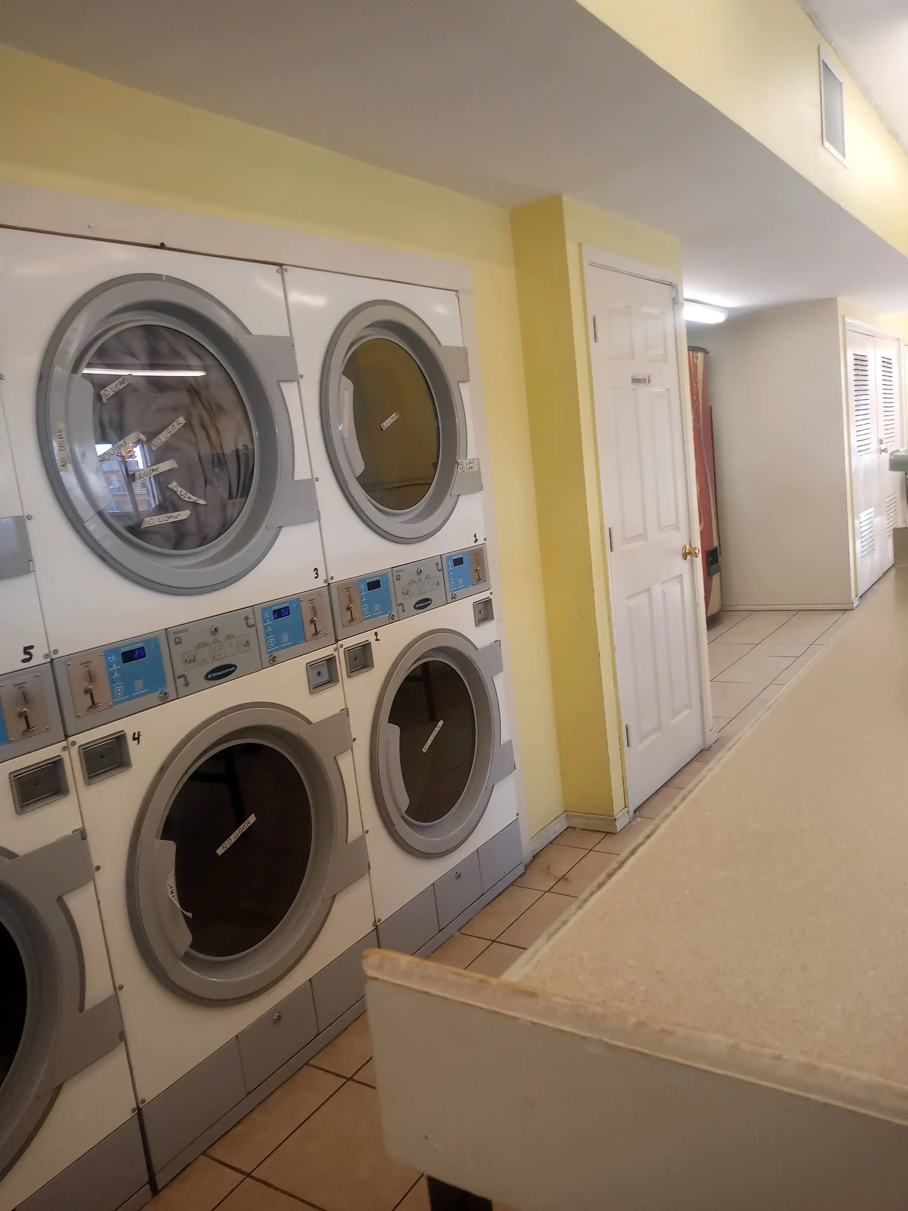 We'll Wash Laundromat thumbnail 20