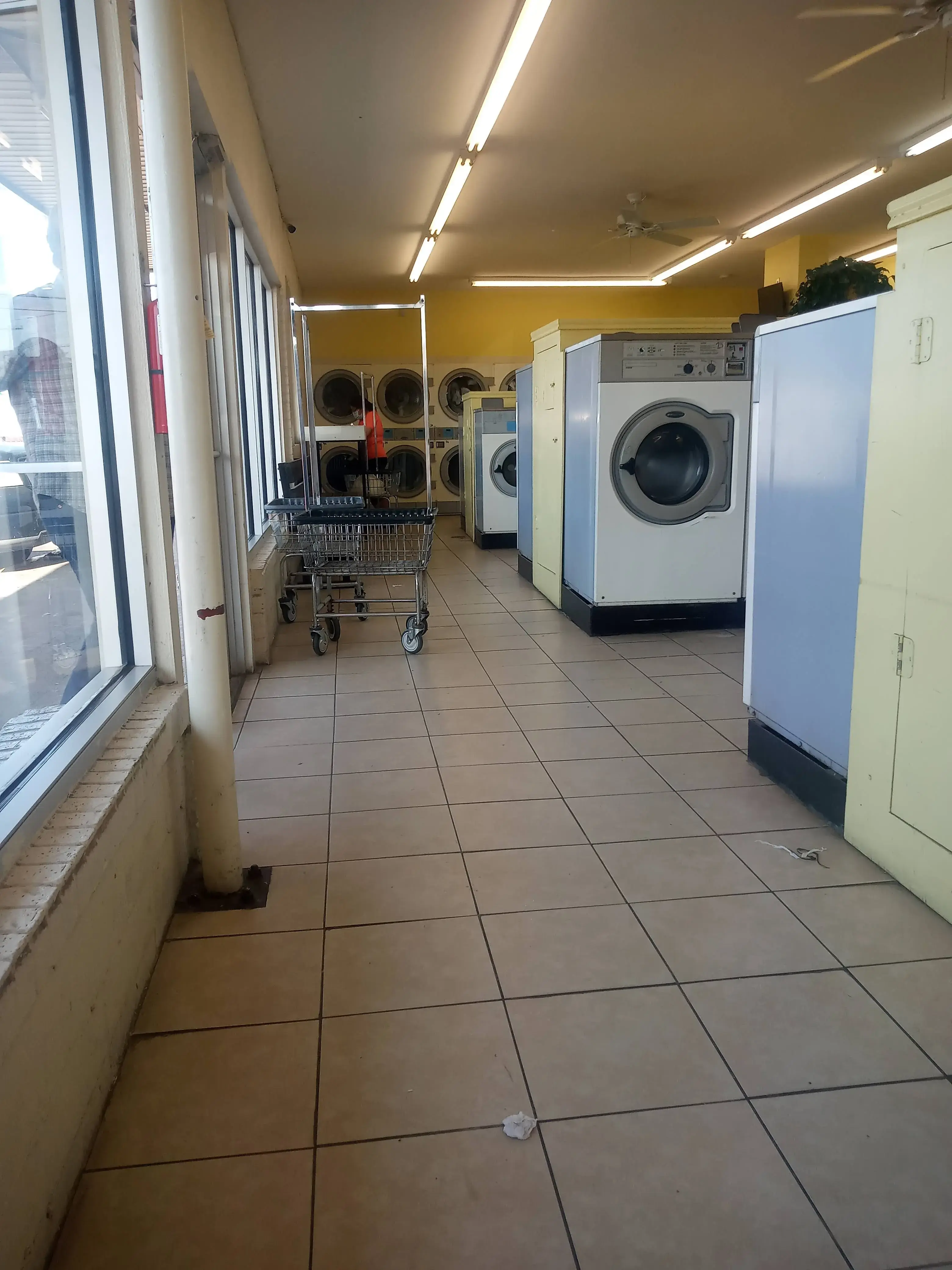 We'll Wash Laundromat thumbnail 19