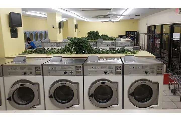 We'll Wash Laundromat - Image 14