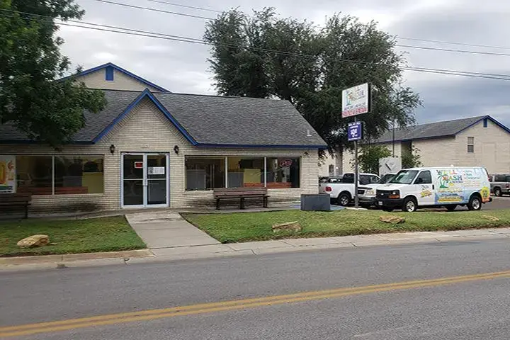 We'll Wash Laundromat - Image 17