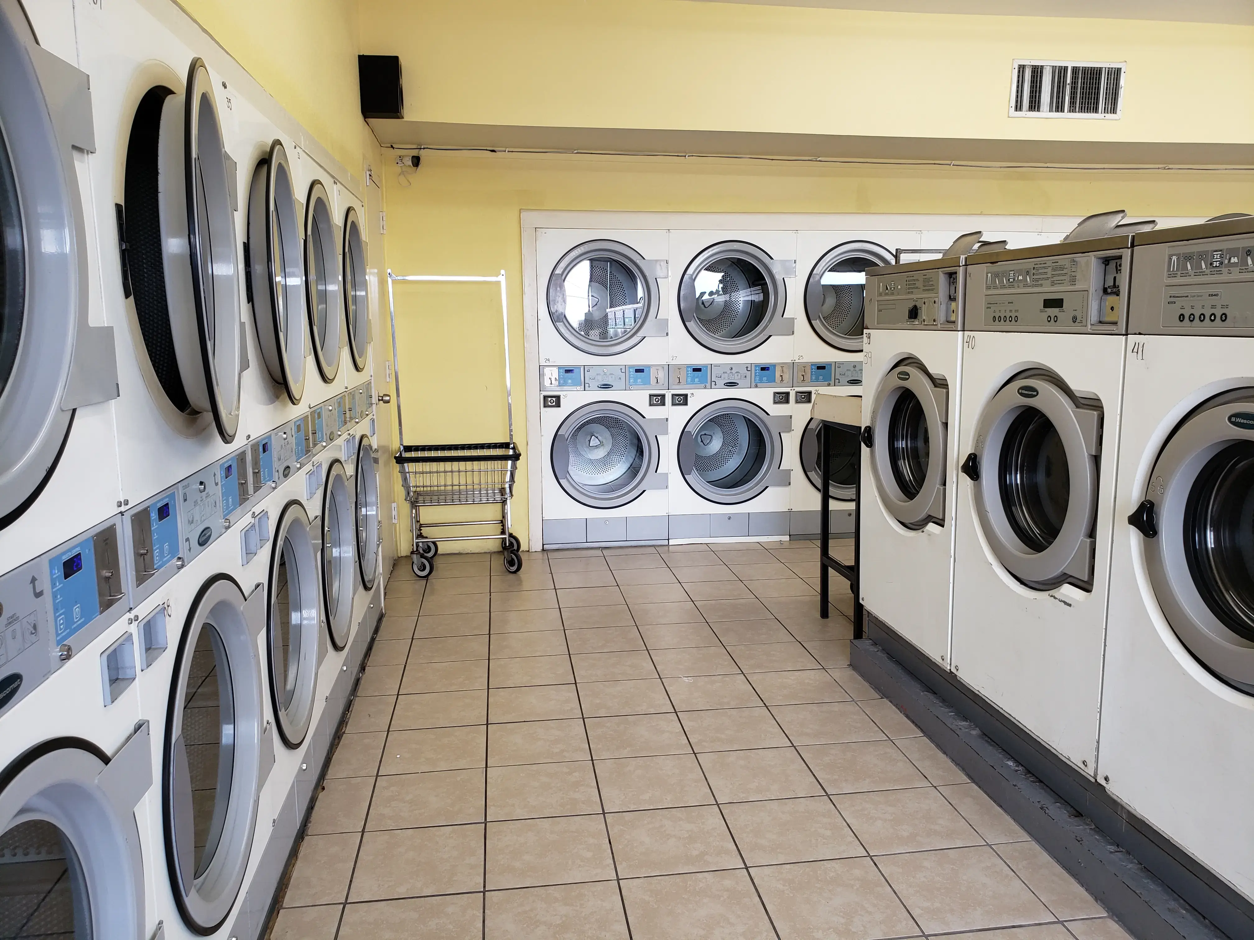 We'll Wash Laundromat - Image 3