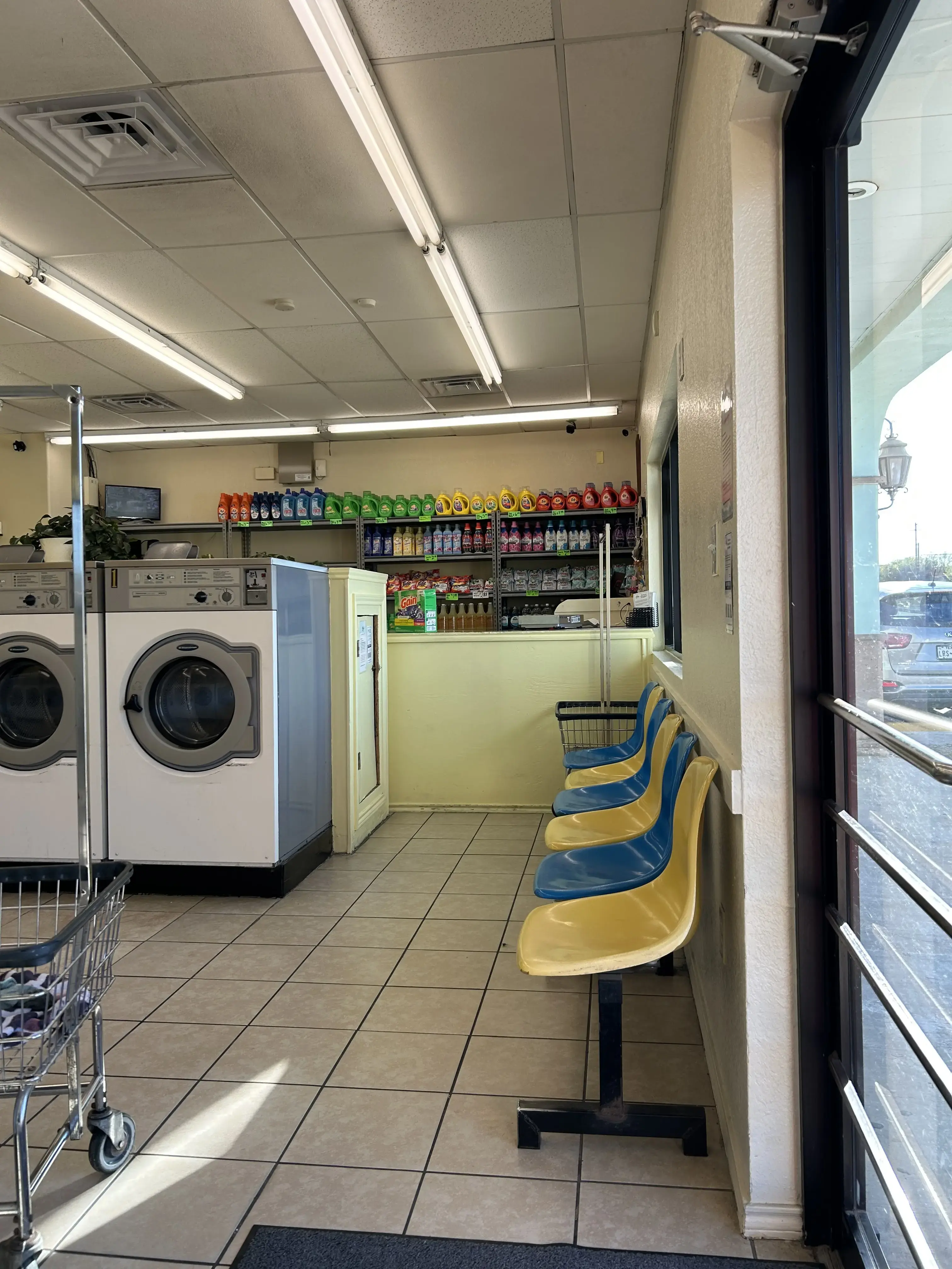 We'll Wash Laundromat - Image 15