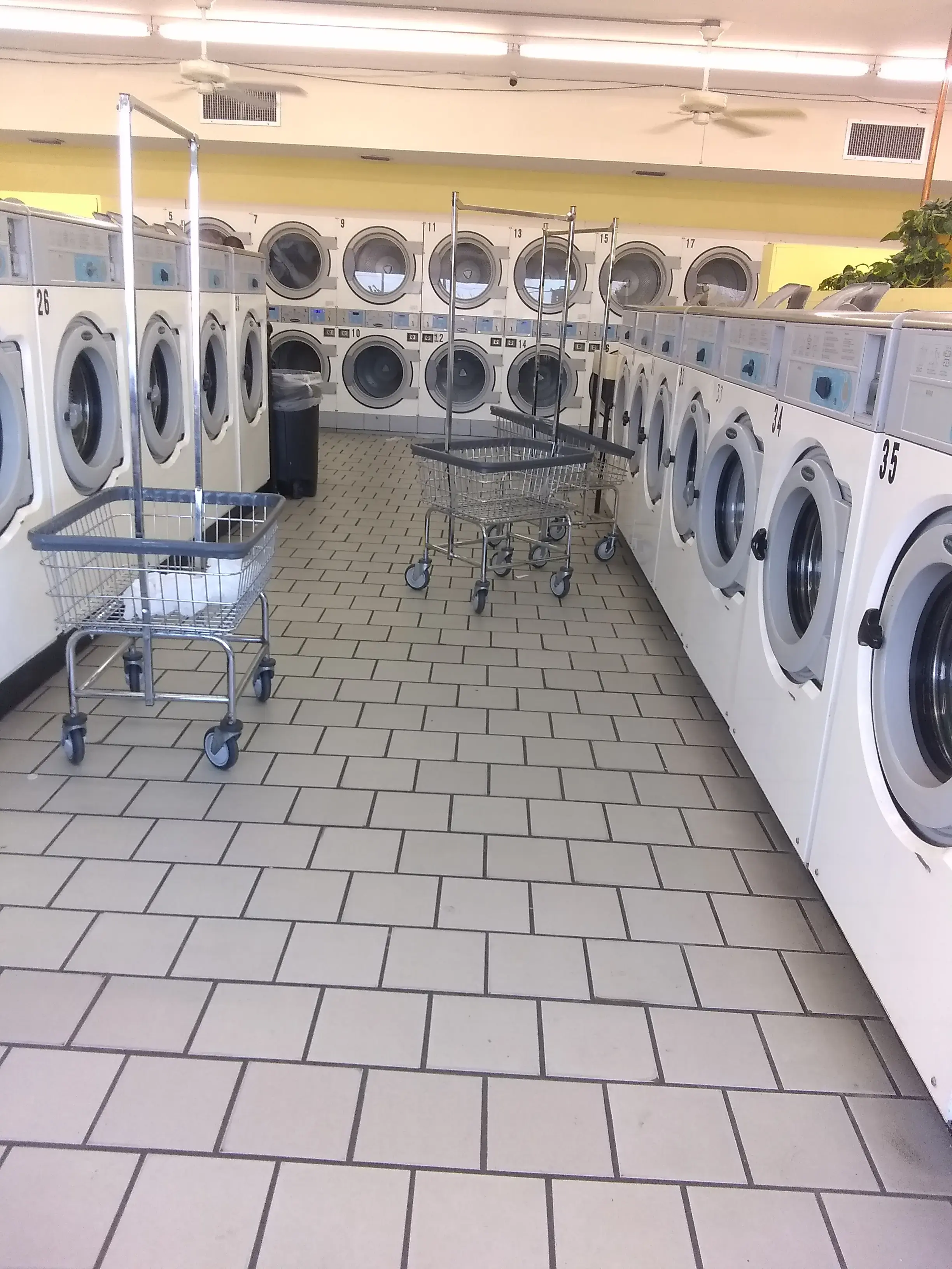 We'll Wash Laundromat - Image 19