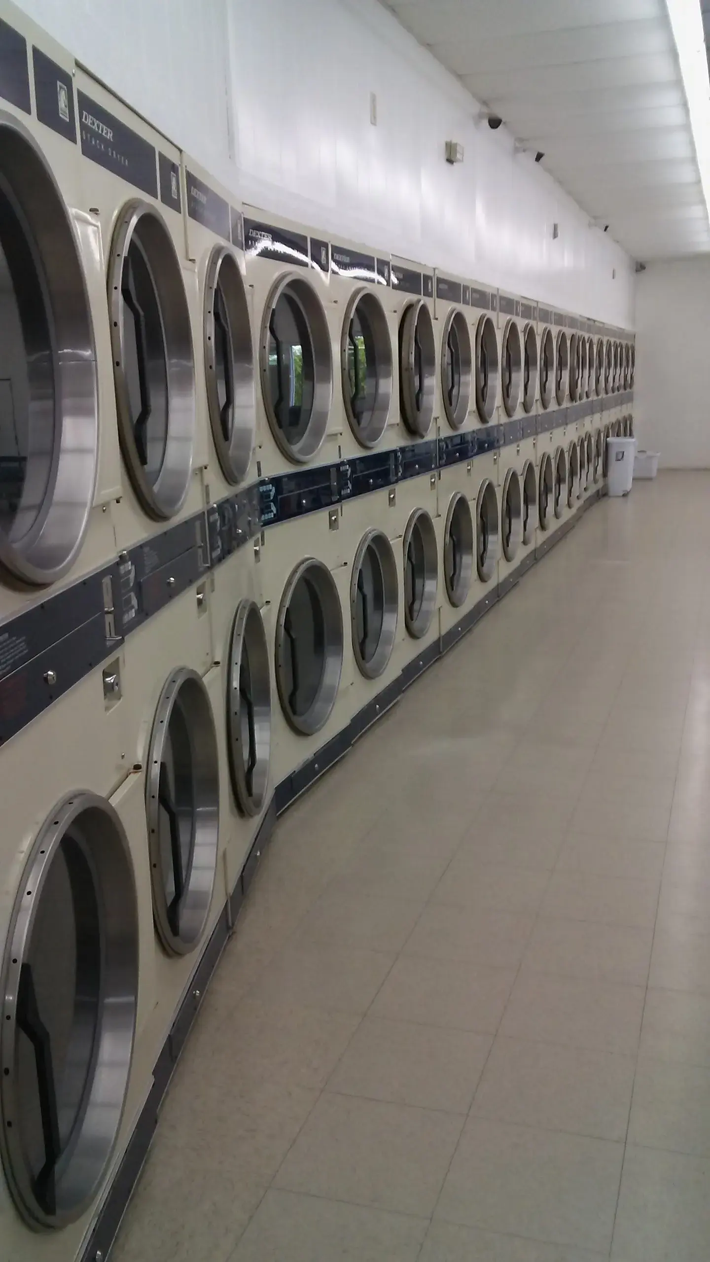 Wells Laundry 38th Street thumbnail 10