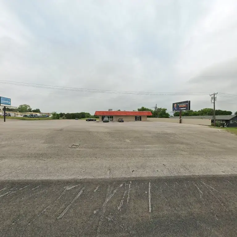 Wells Laundry 38th Street - Image 18