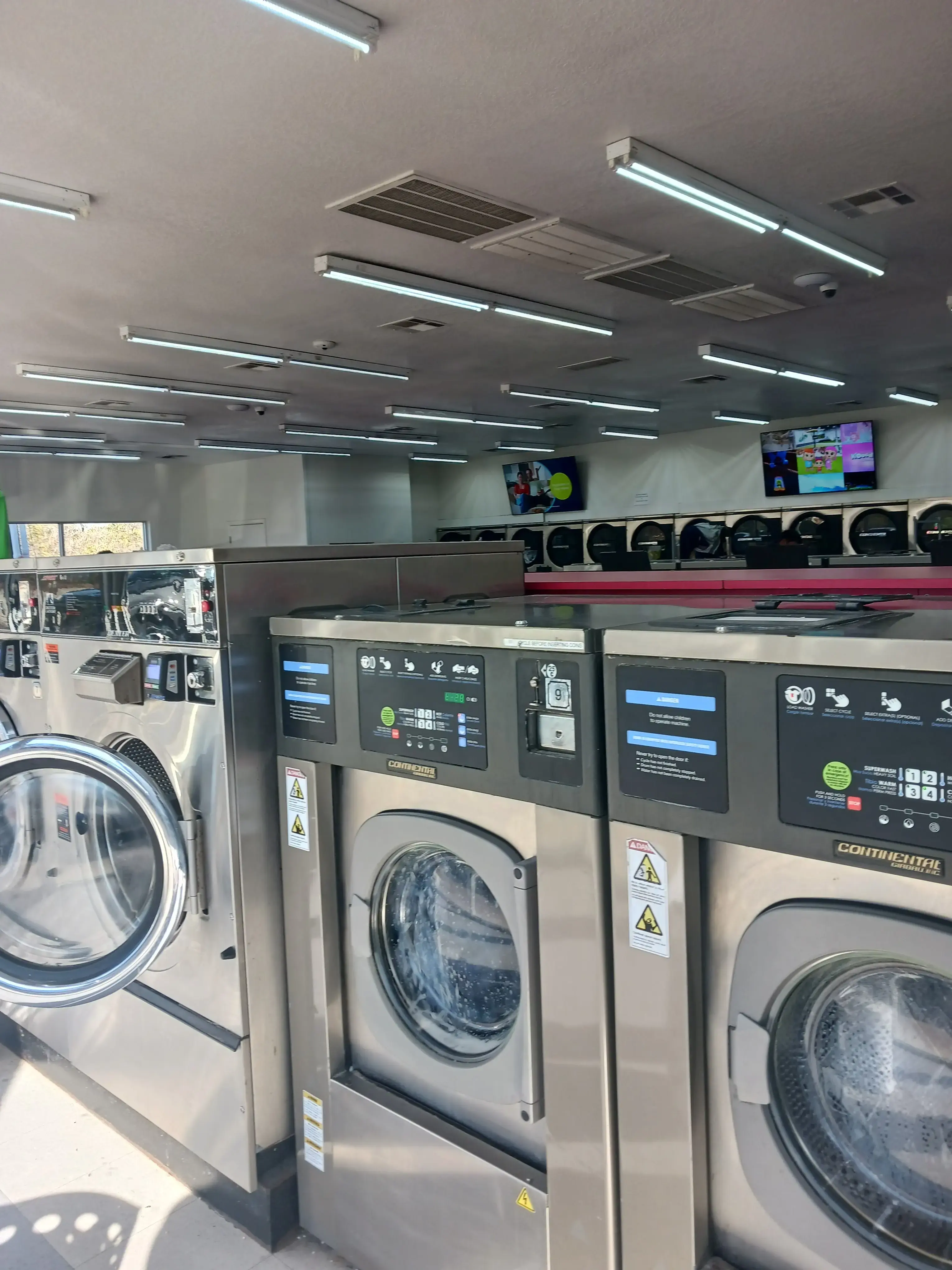 Wells Laundry Circle M location