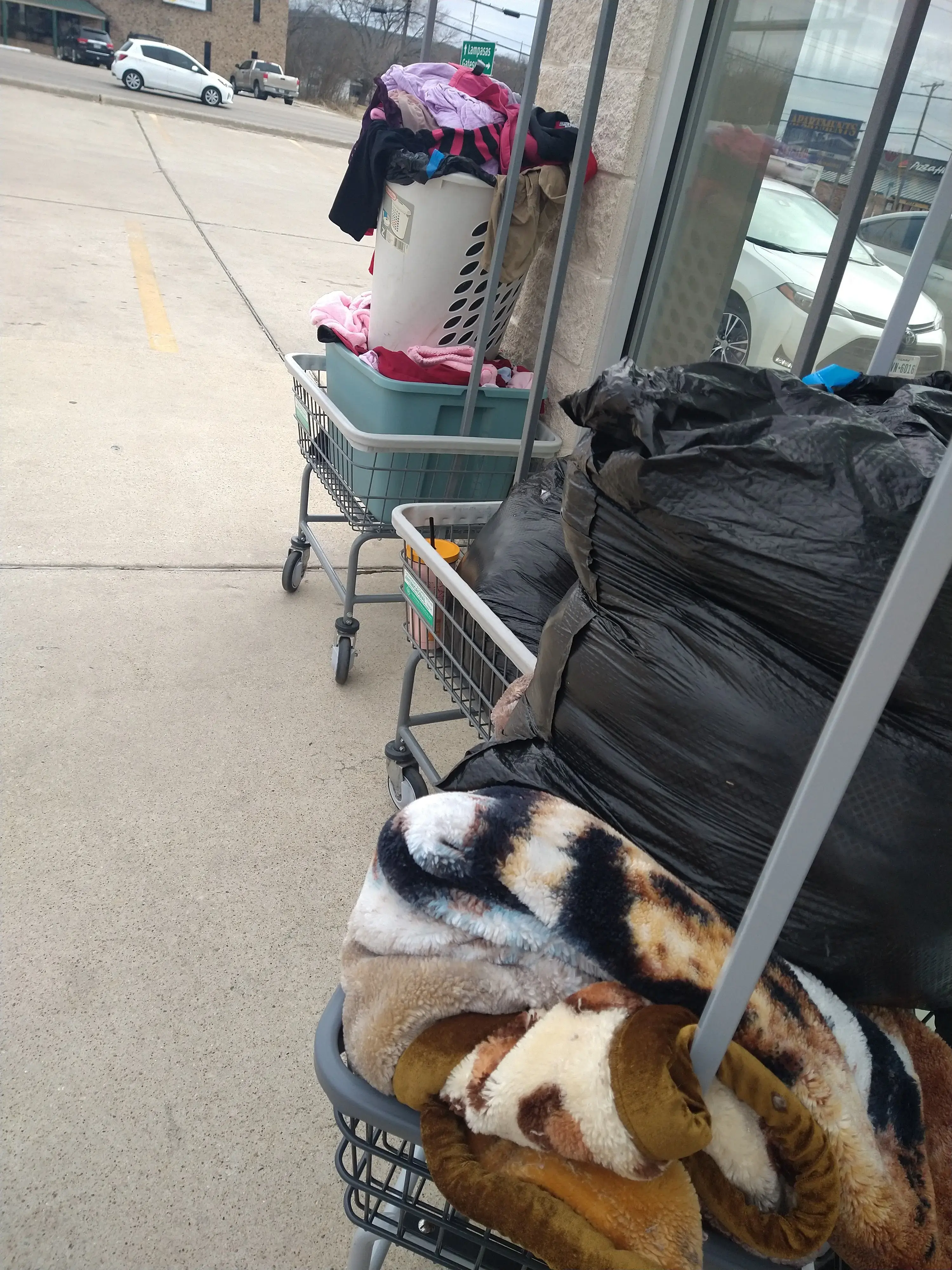 Wells Laundry Copperas Cove thumbnail 14