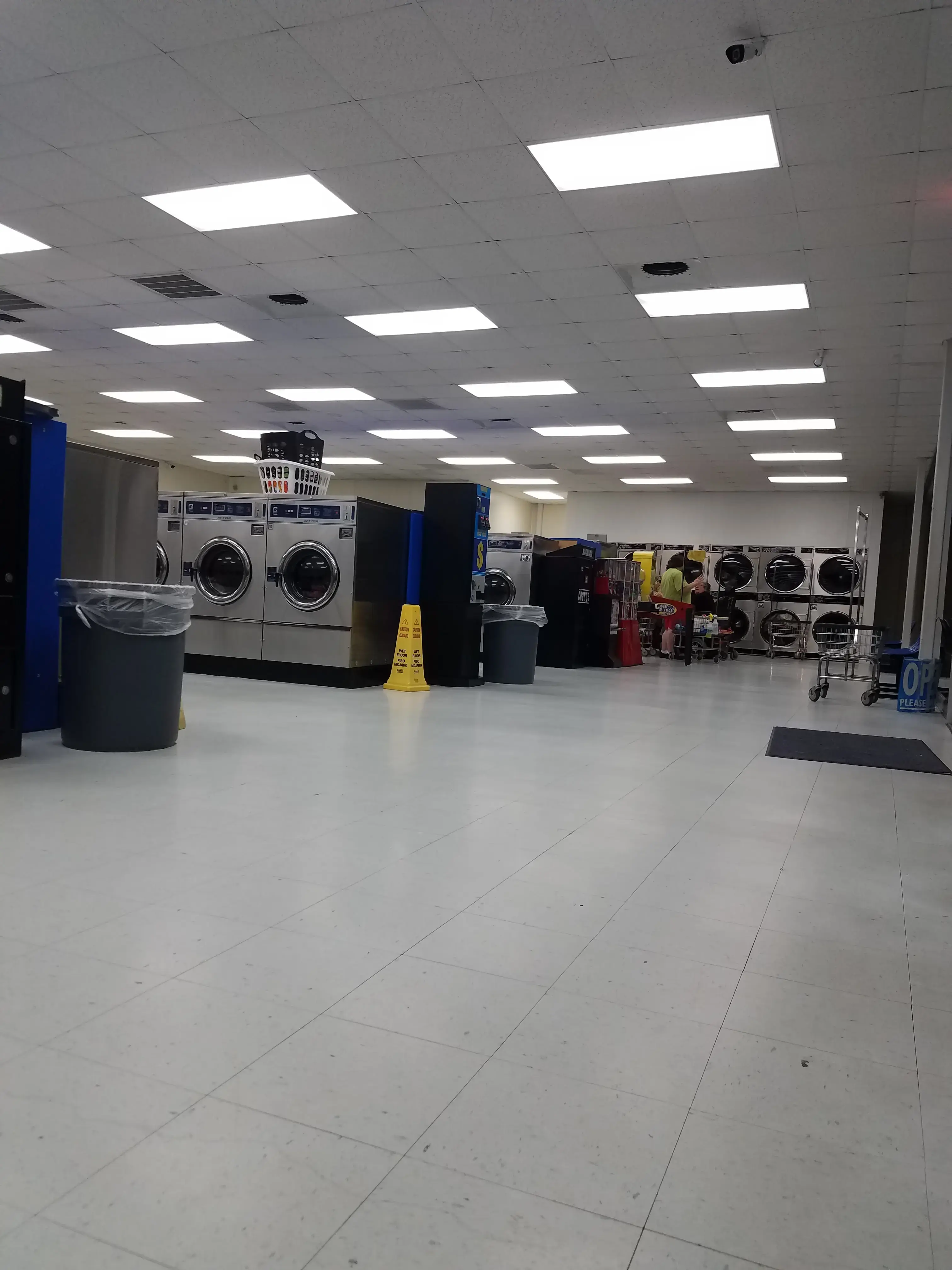 Wells Laundry Harker Heights - Image 15
