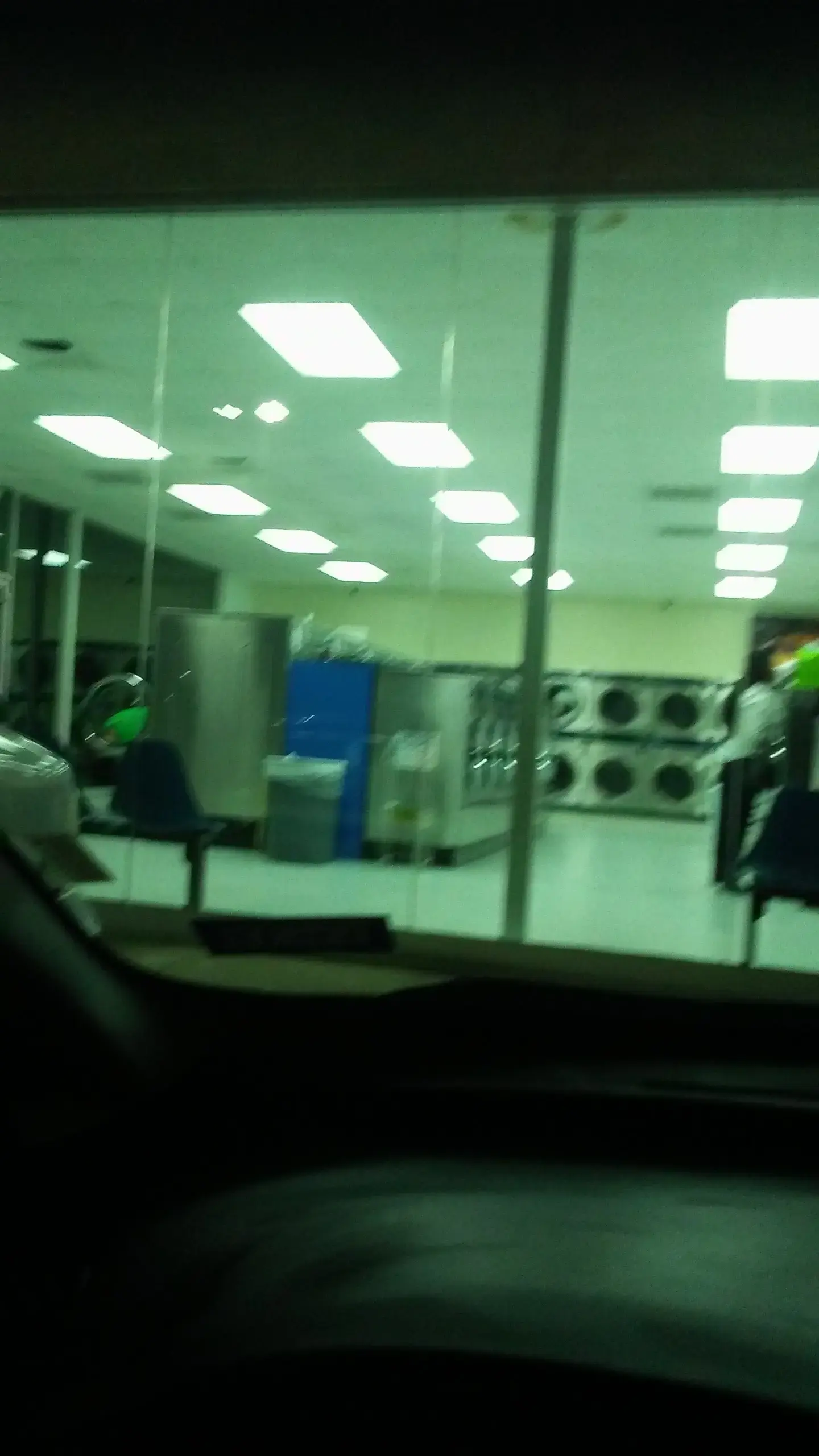 Wells Laundry Harker Heights - Image 17