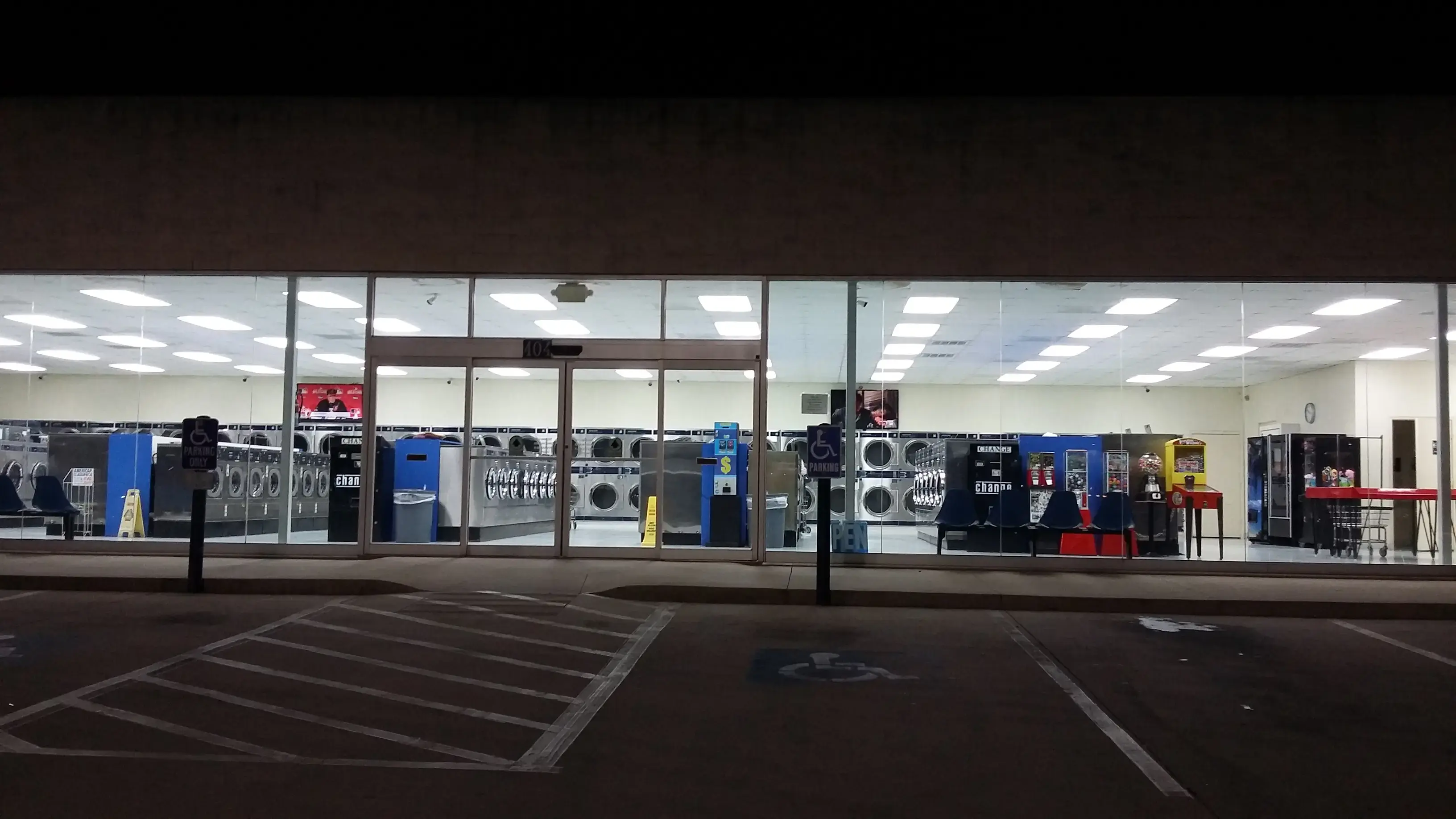 Wells Laundry Harker Heights thumbnail 7