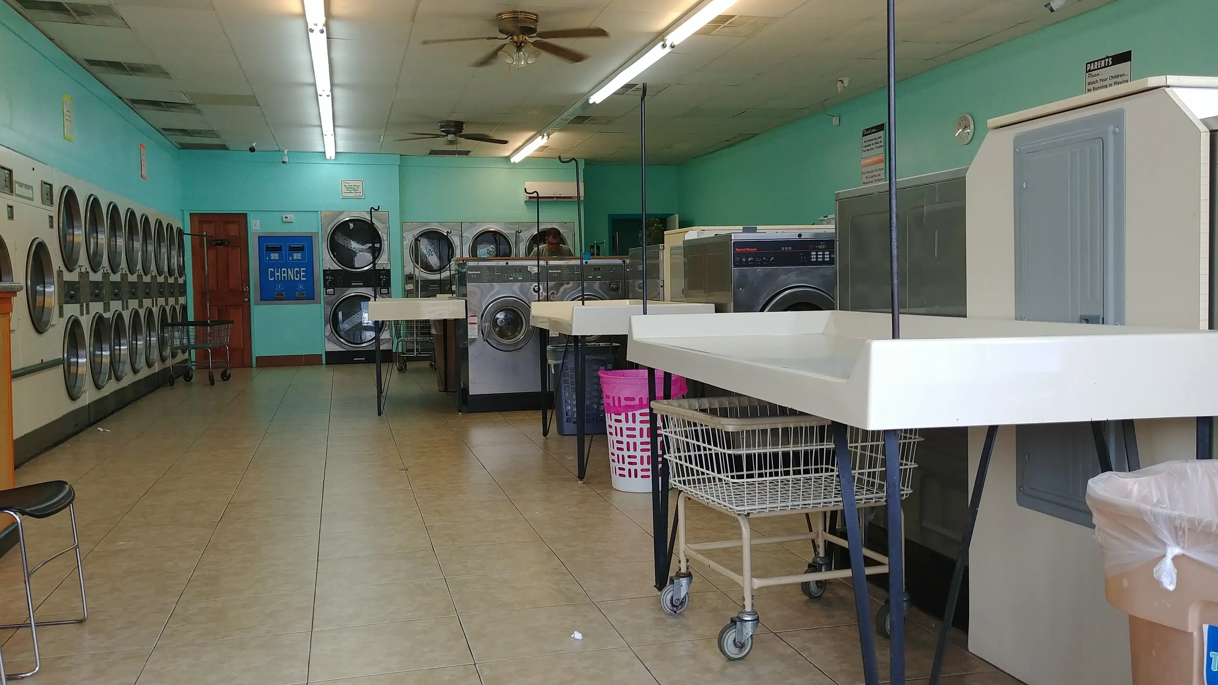 Wells Road Laundry Inc thumbnail 4