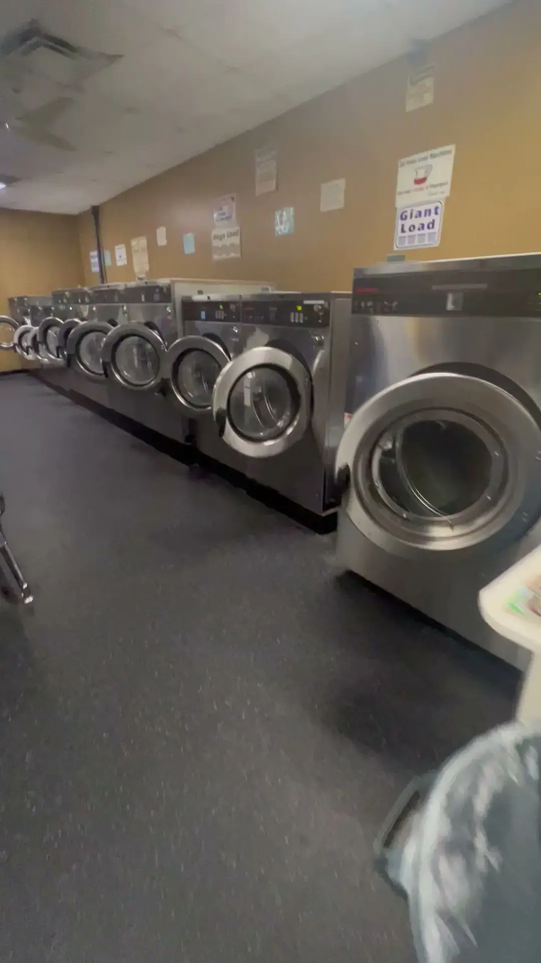 WESLEY CHAPEL COIN LAUNDROMAT - Image 8