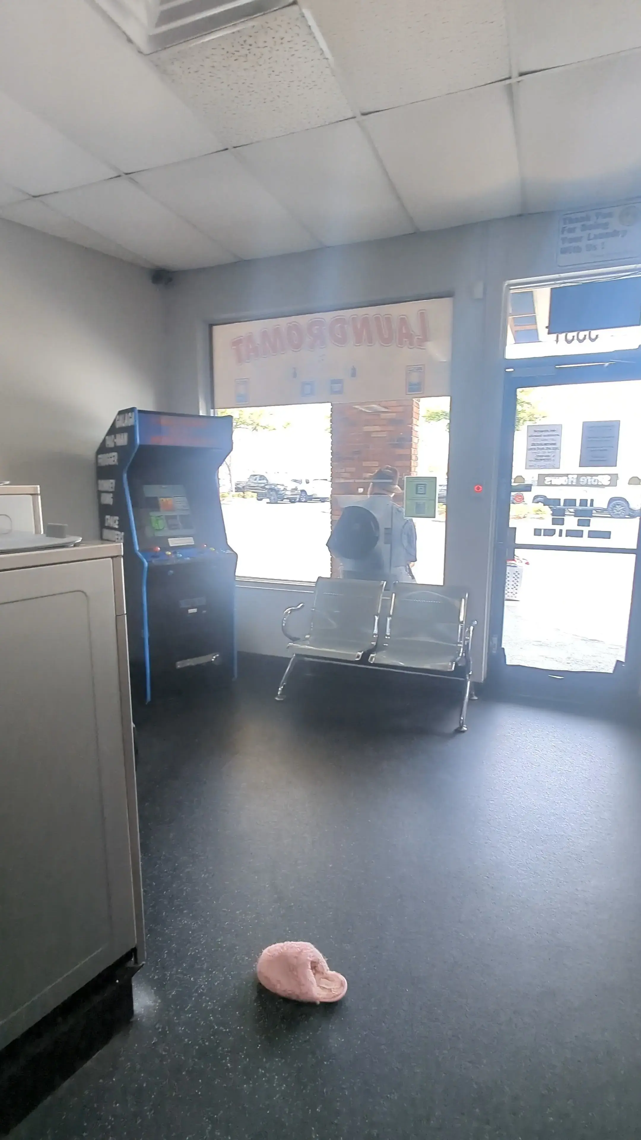WESLEY CHAPEL COIN LAUNDROMAT thumbnail 16