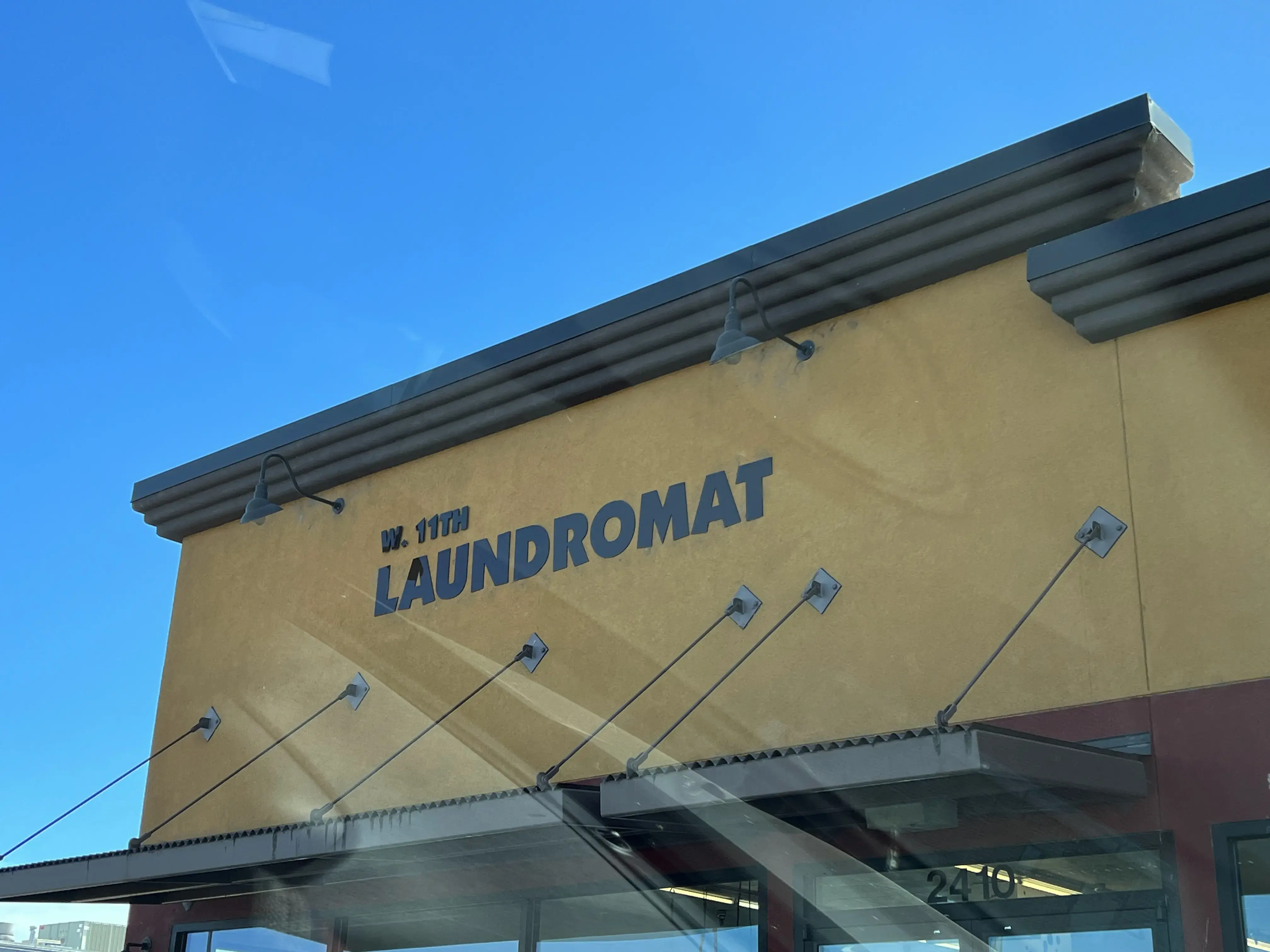 West 11th Laundromat thumbnail 2