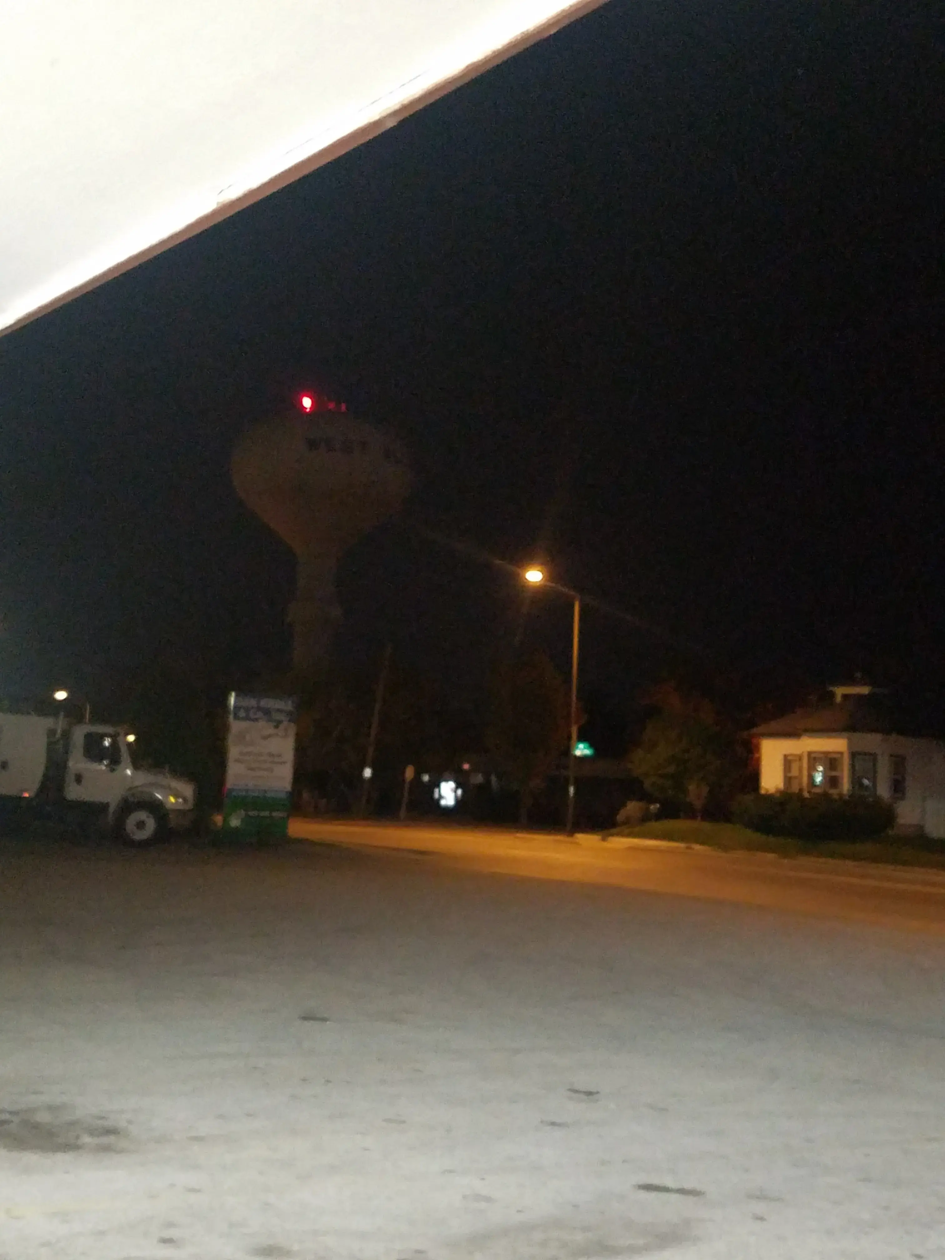 West Allis Laundromat thumbnail 12