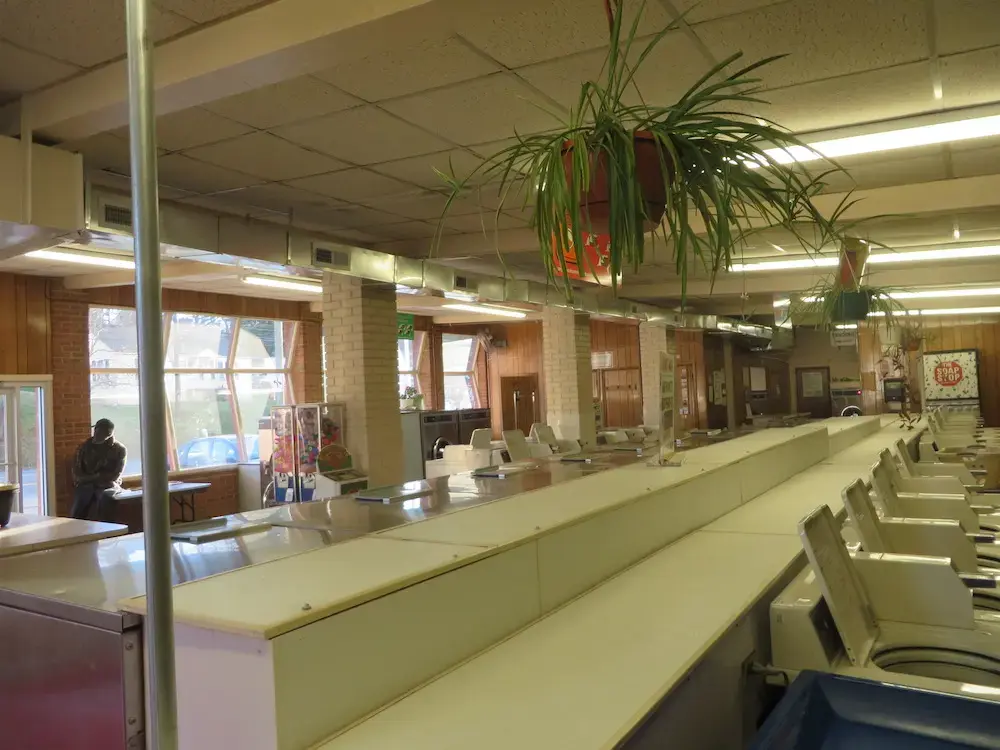 West Beverly Street Laundry Land Laundromat thumbnail 20