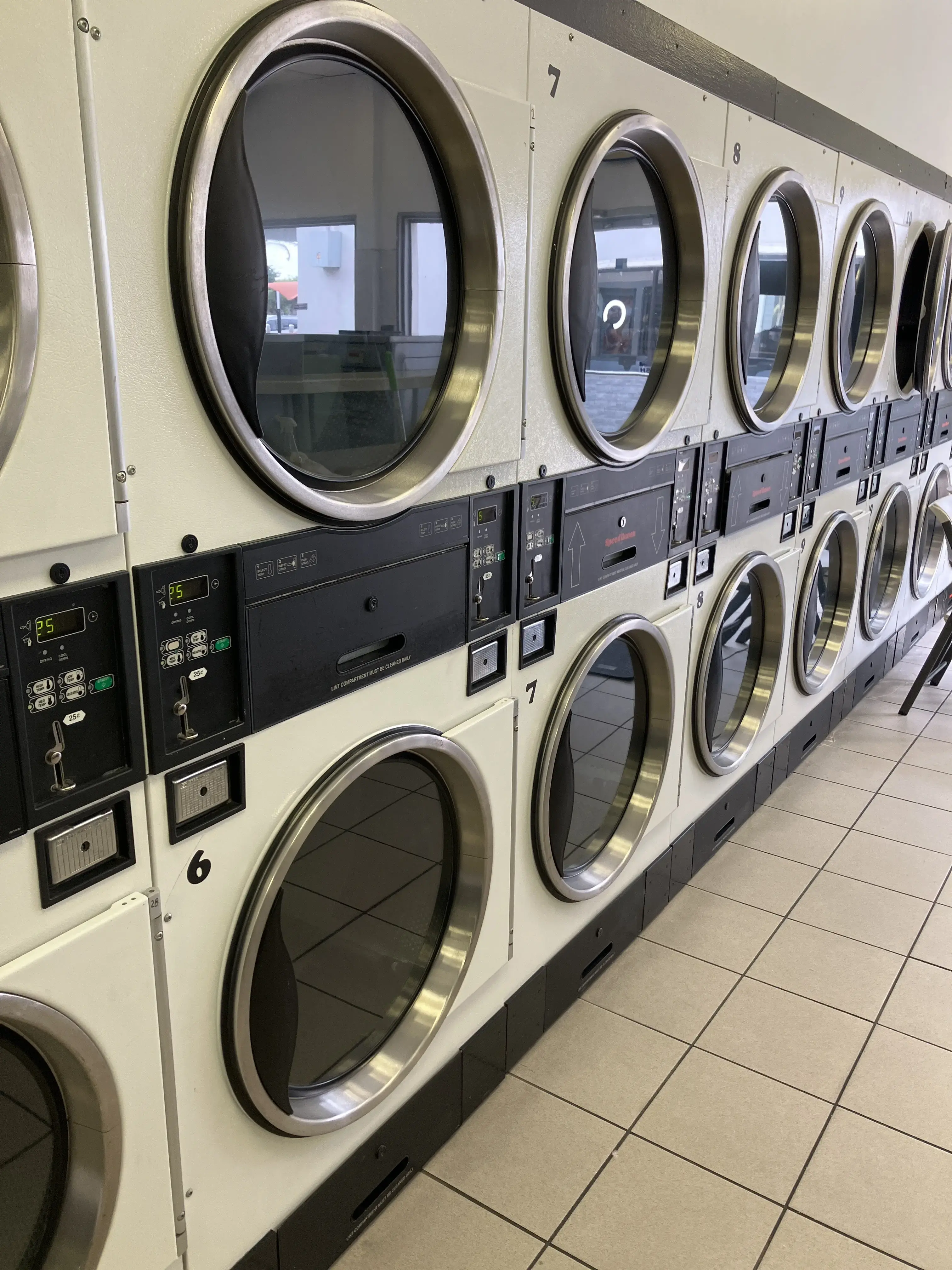 West Bird Coin Laundry thumbnail 4