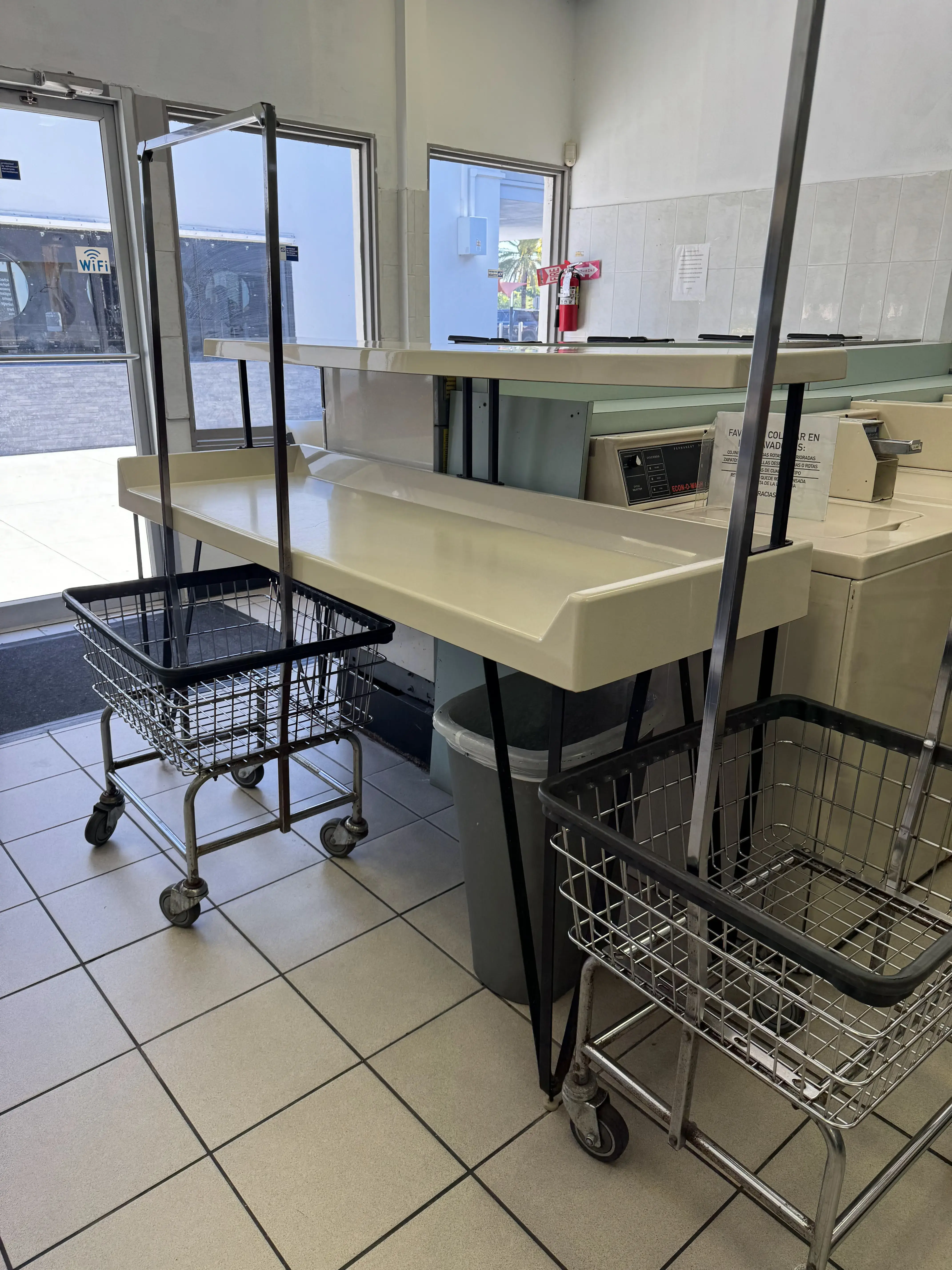 West Bird Coin Laundry thumbnail 11