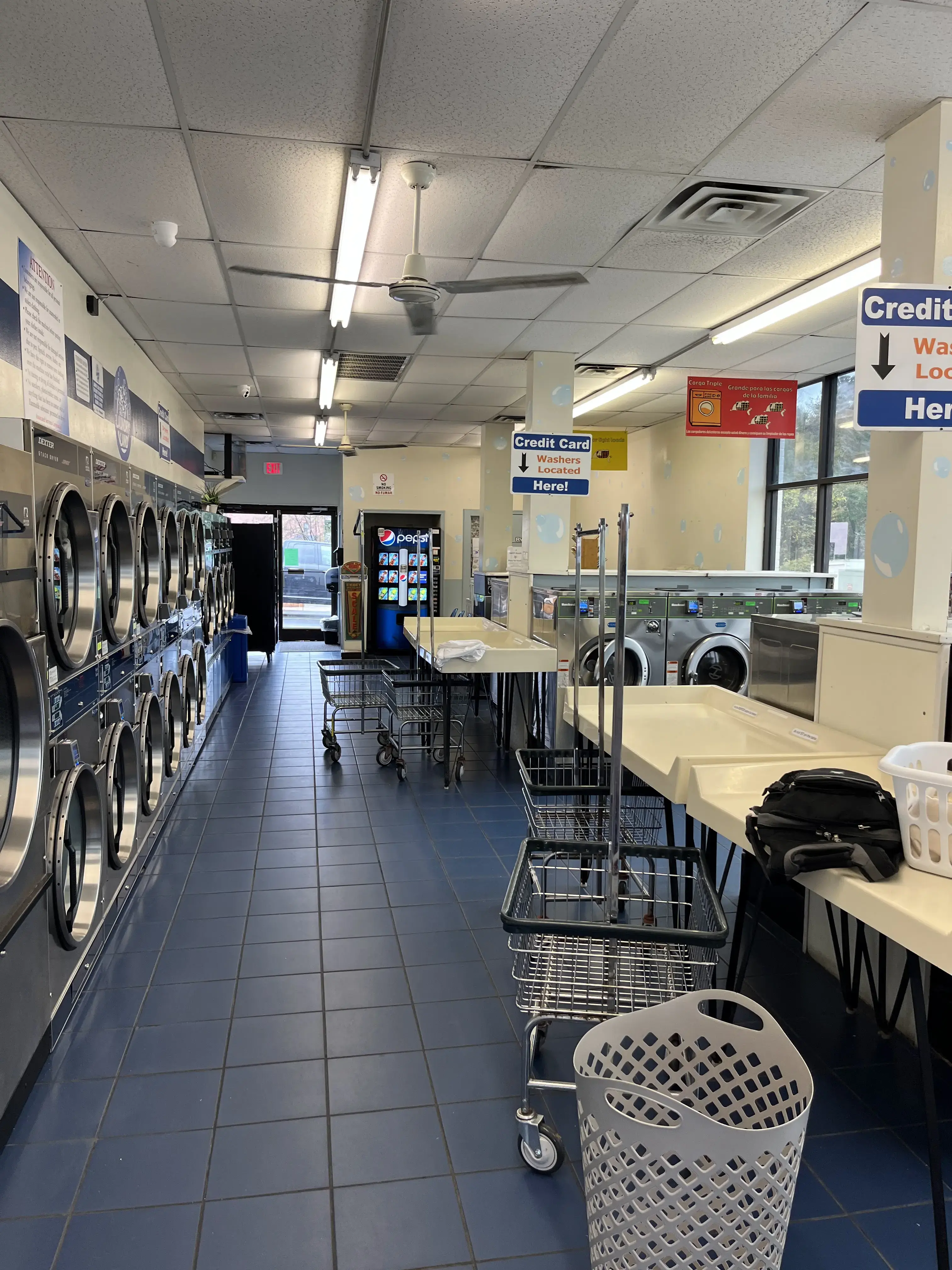 West Broad St. Laundry Land Laundromat - Image 1