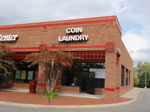 West Broad St. Laundry Land Laundromat - Image 19
