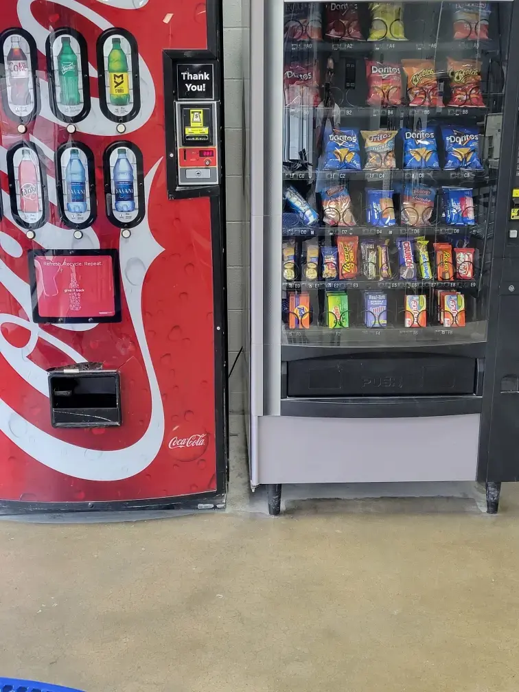 West Church Laundry - Image 4