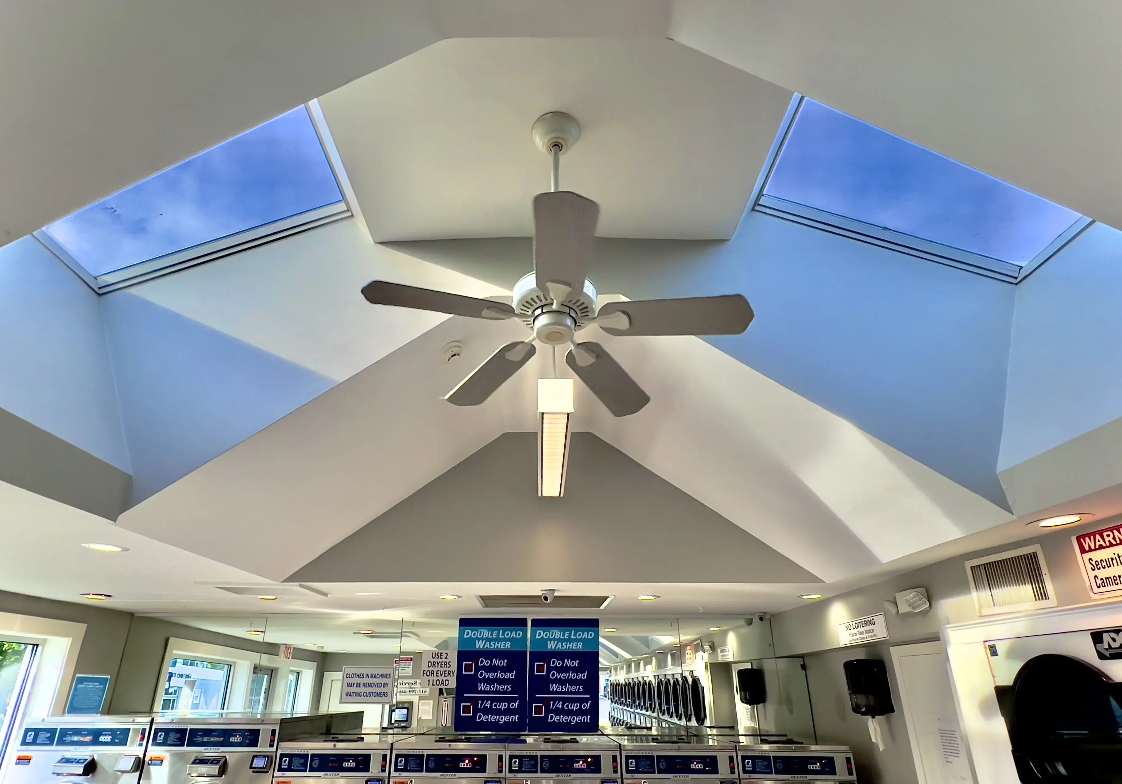 West End Laundromat - Image 9