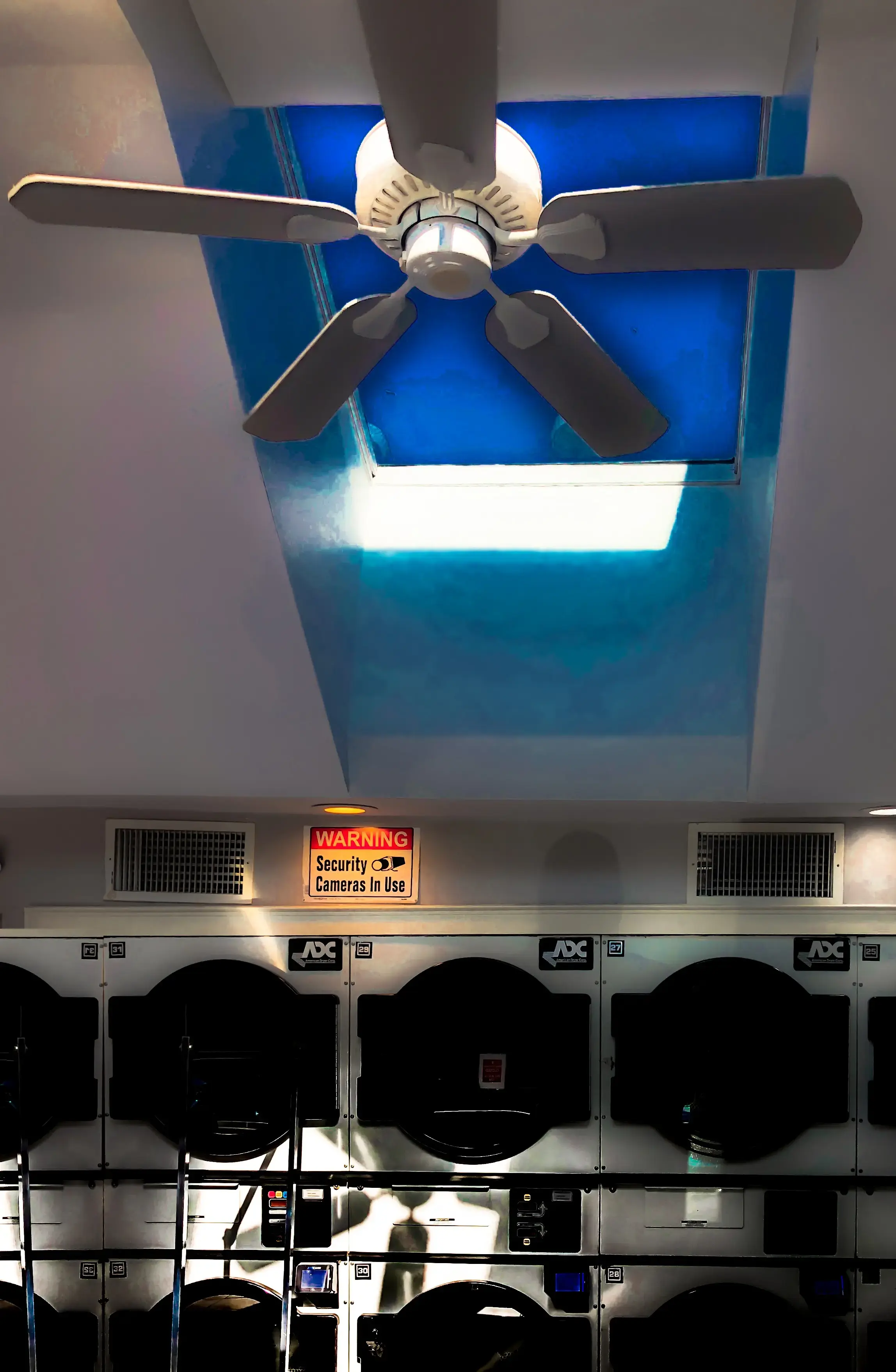 West End Laundromat thumbnail 18