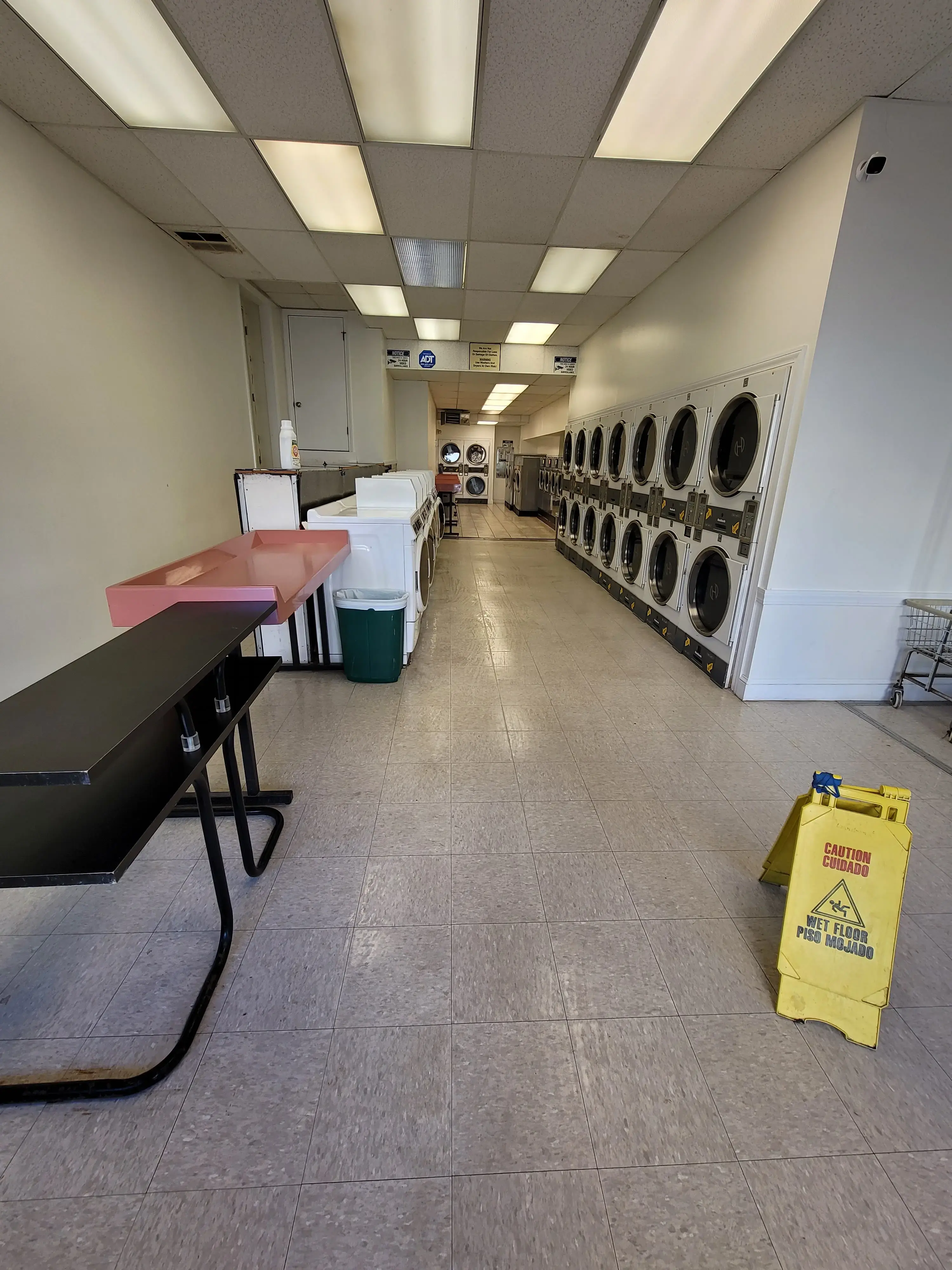 West End Laundry - Image 3