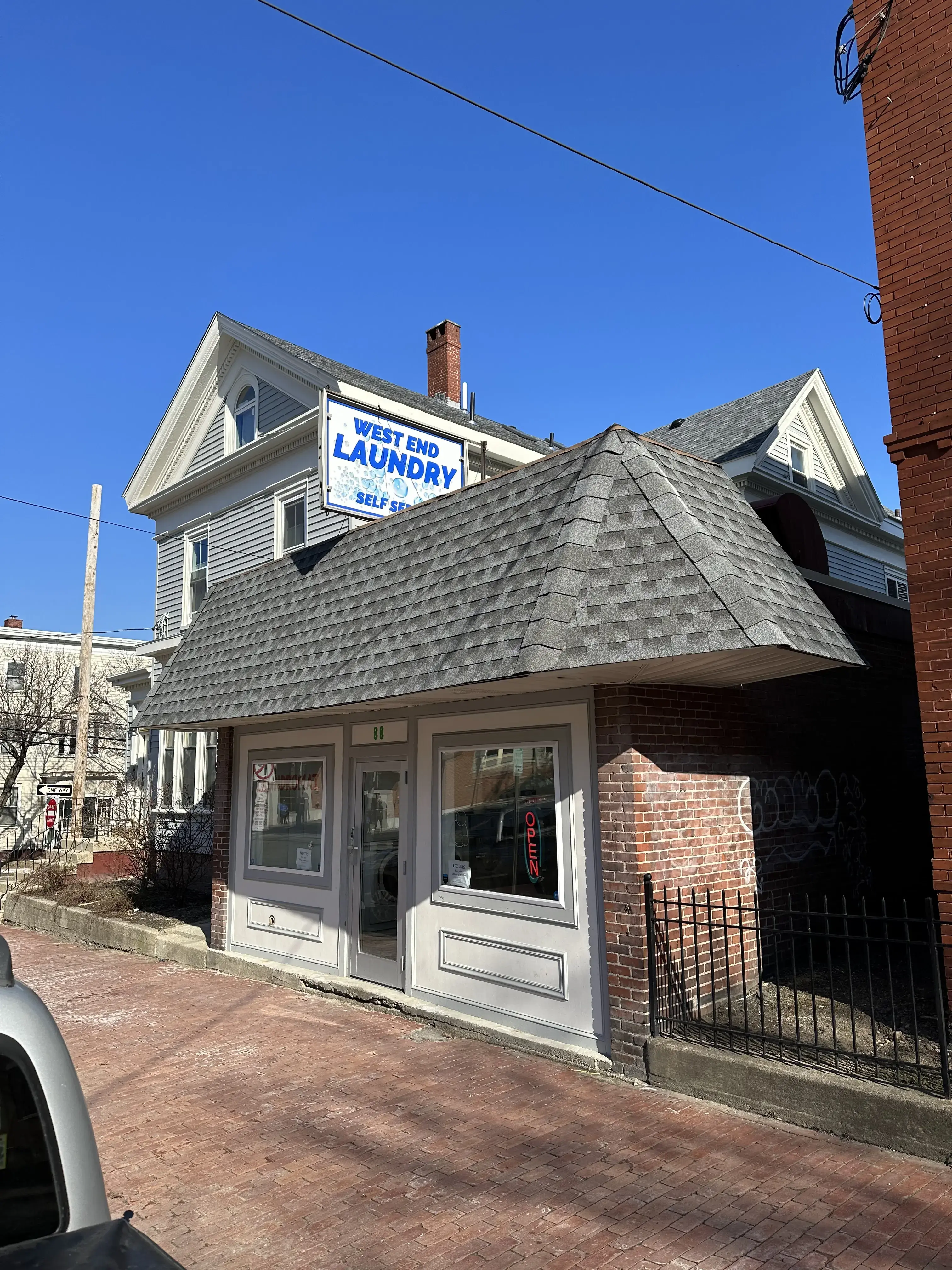 West End Laundry - Image 9