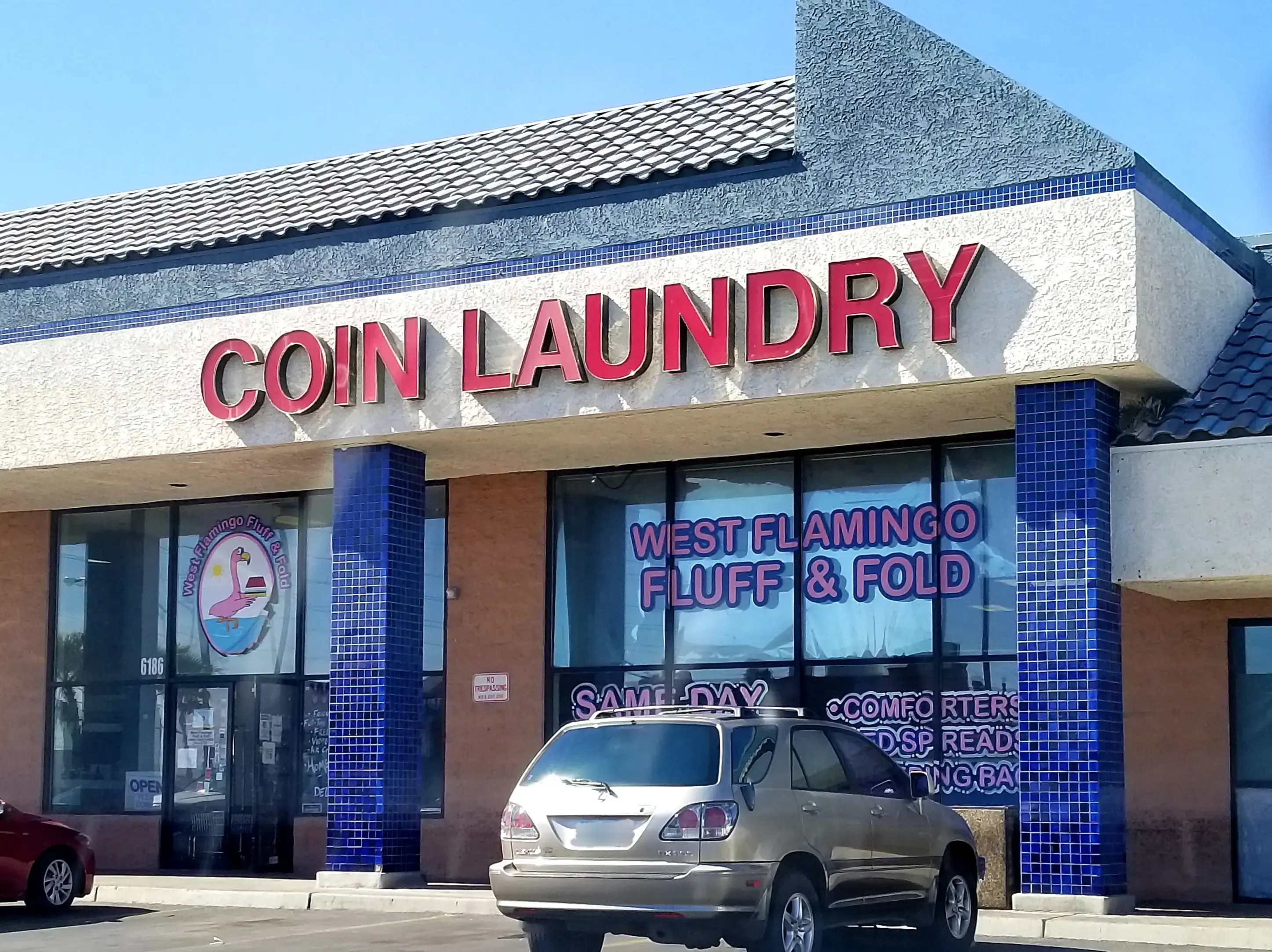 West Flamingo Fluff & Fold - Image 6