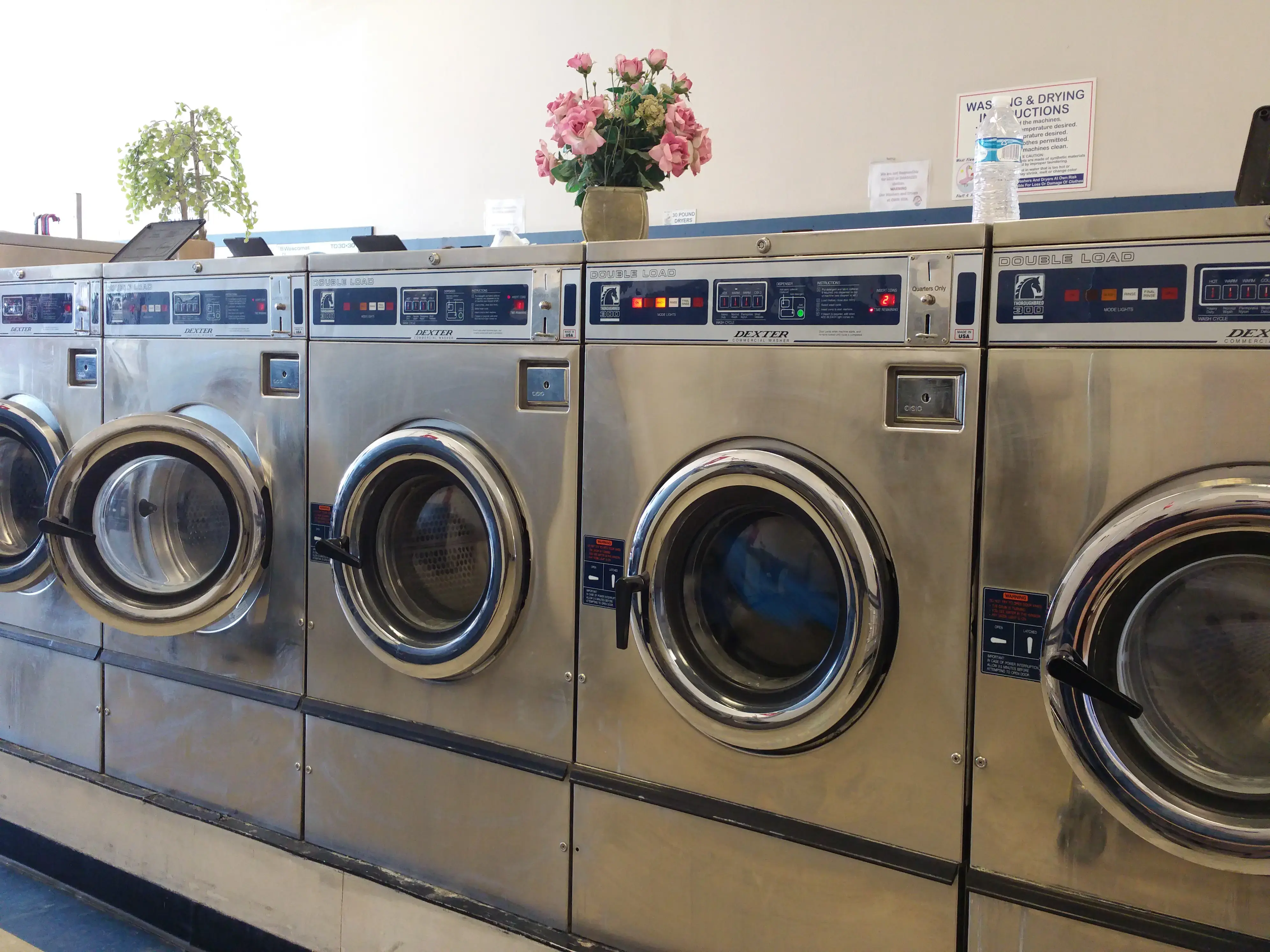 West Flamingo Fluff & Fold location