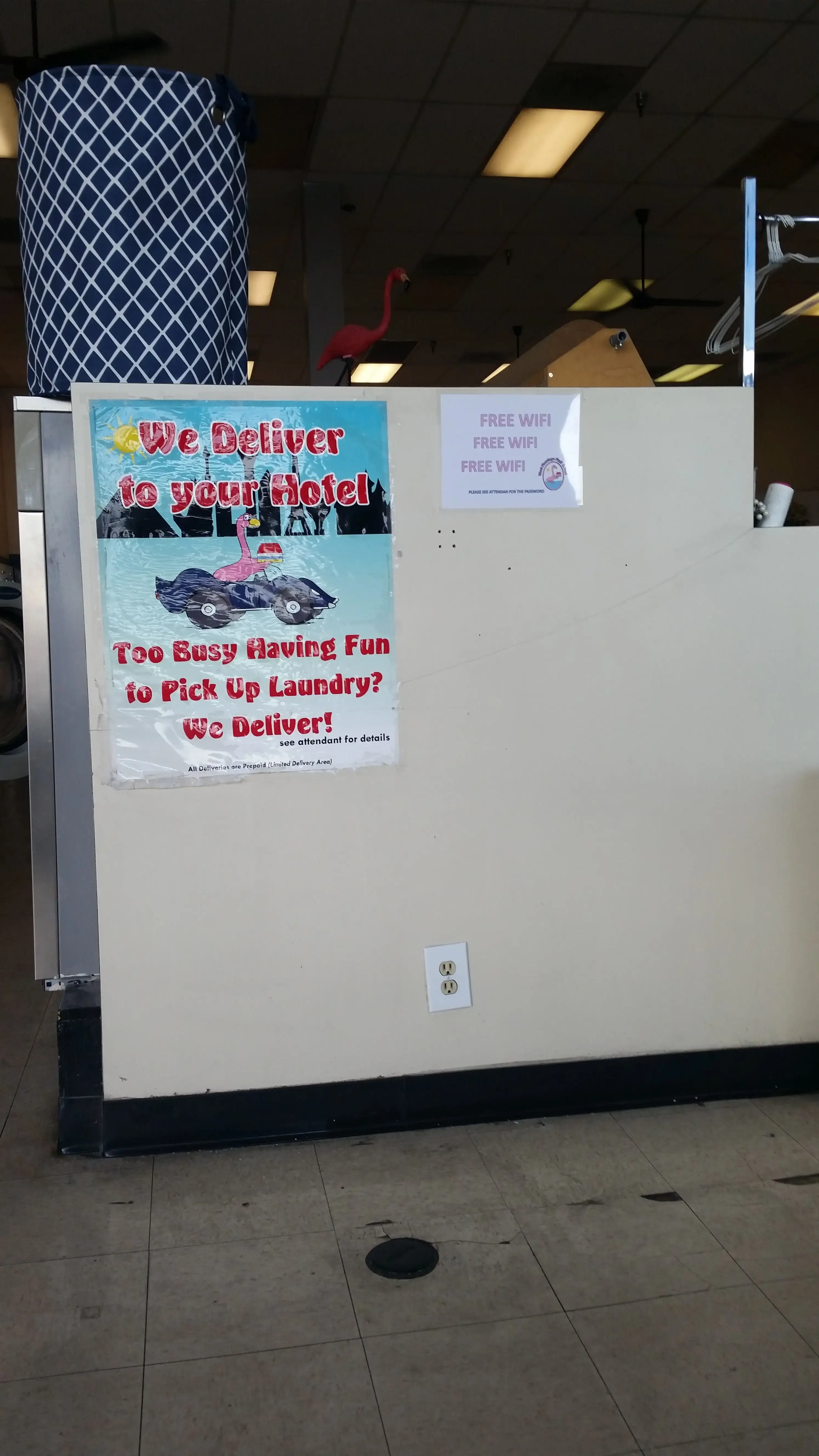 West Flamingo Fluff & Fold thumbnail 15