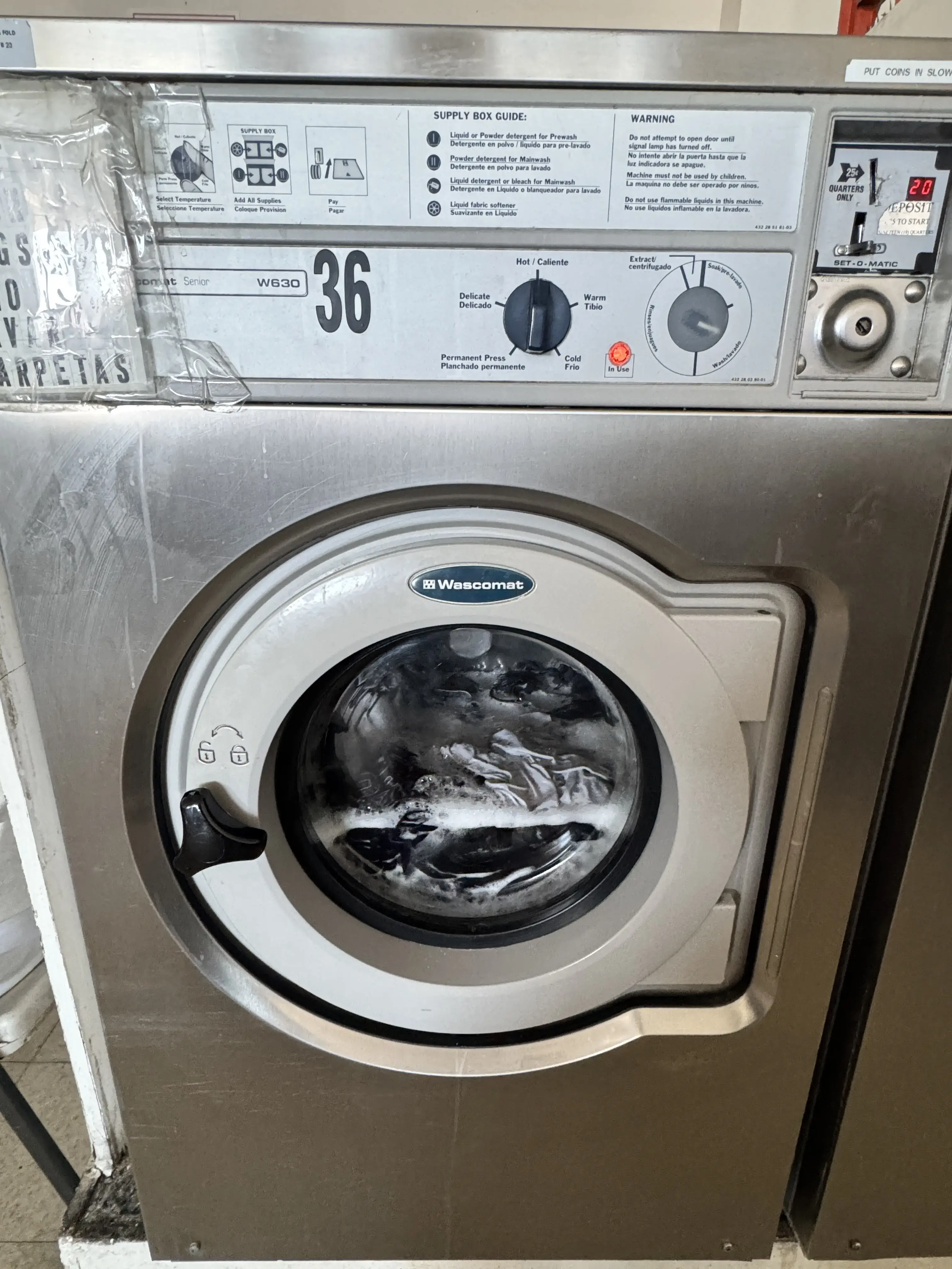 West Flamingo Fluff & Fold thumbnail 5