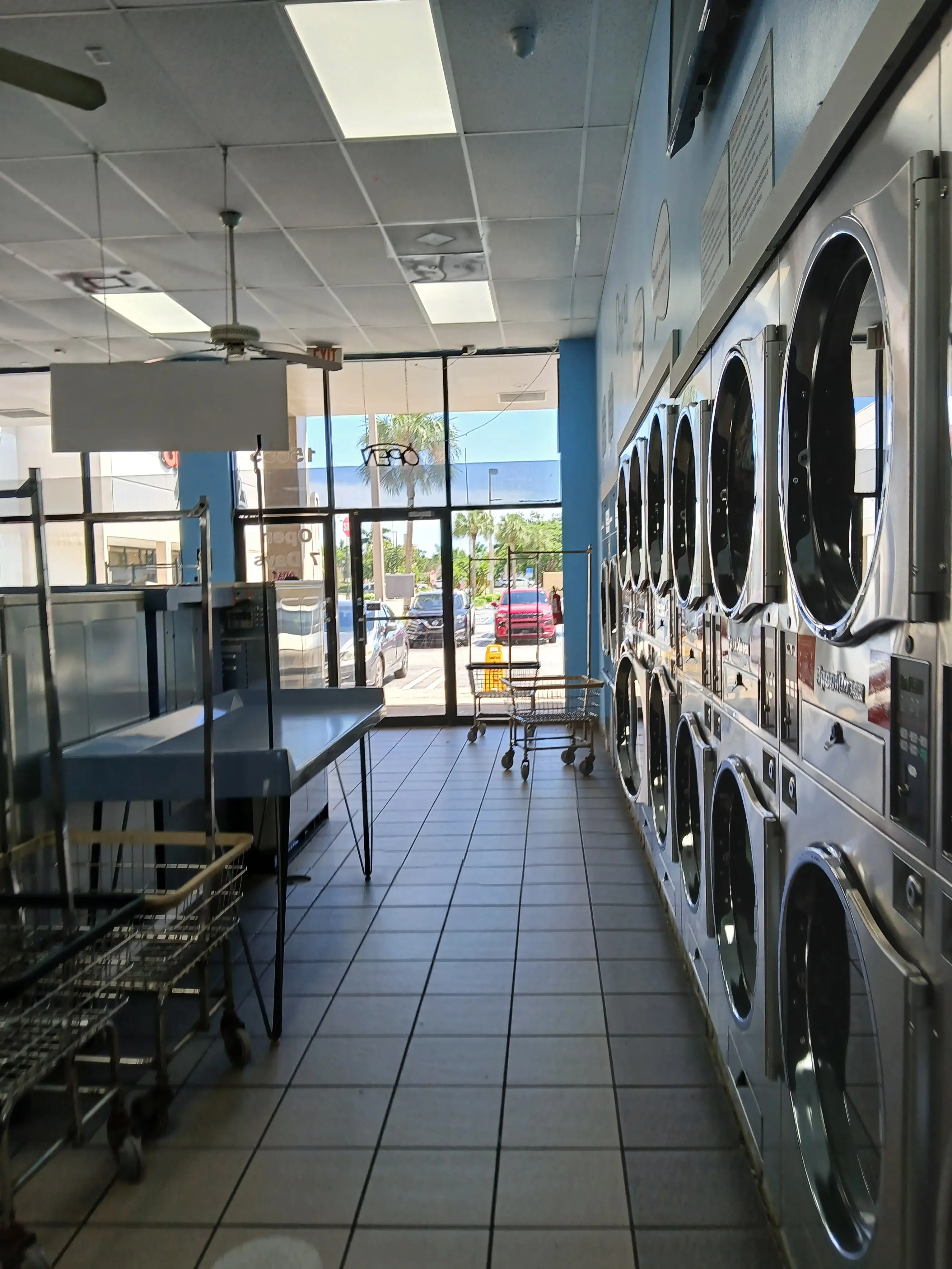 West Kendall Coin Laundry - Image 2