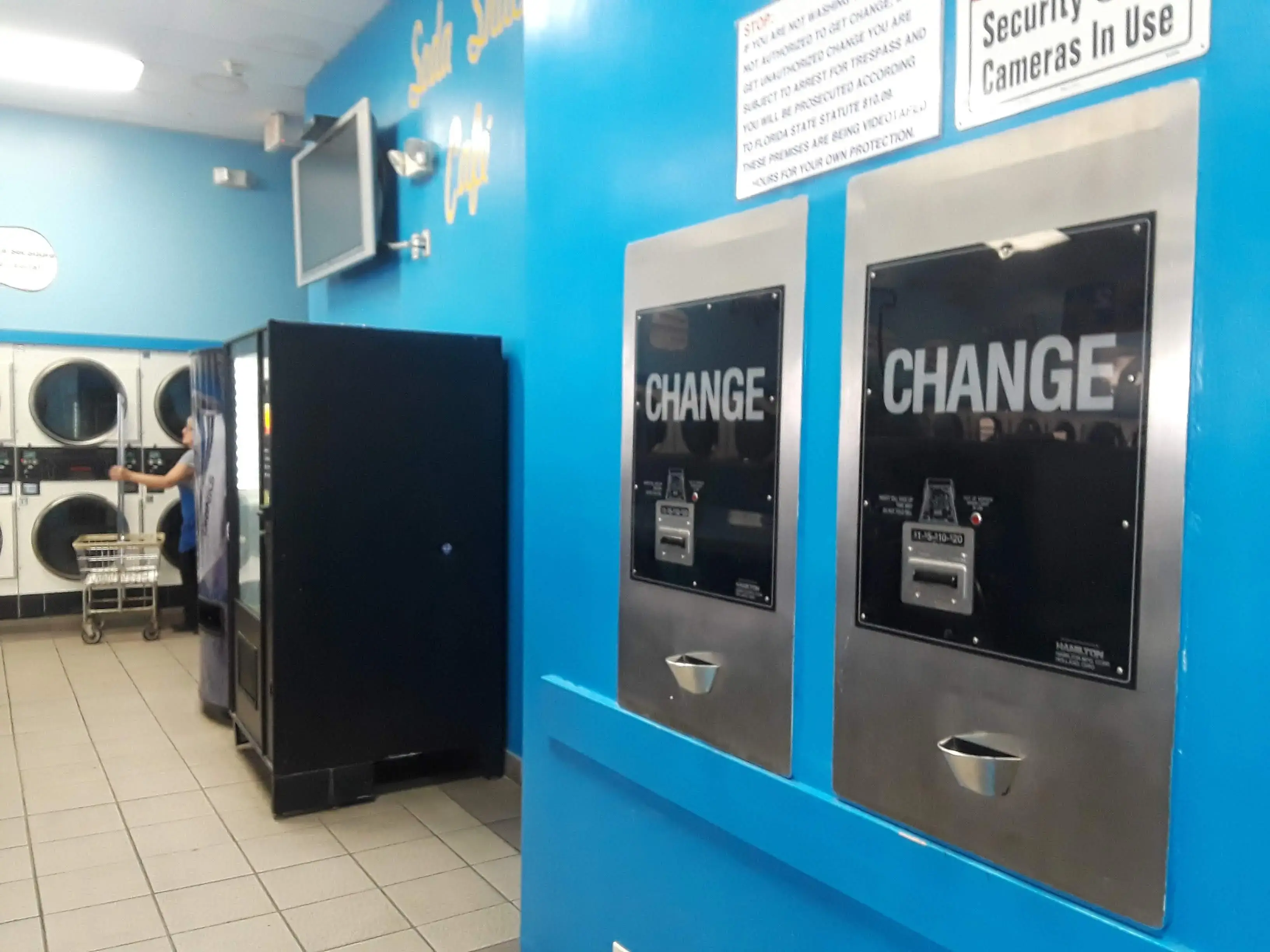 West Kendall Coin Laundry thumbnail 13