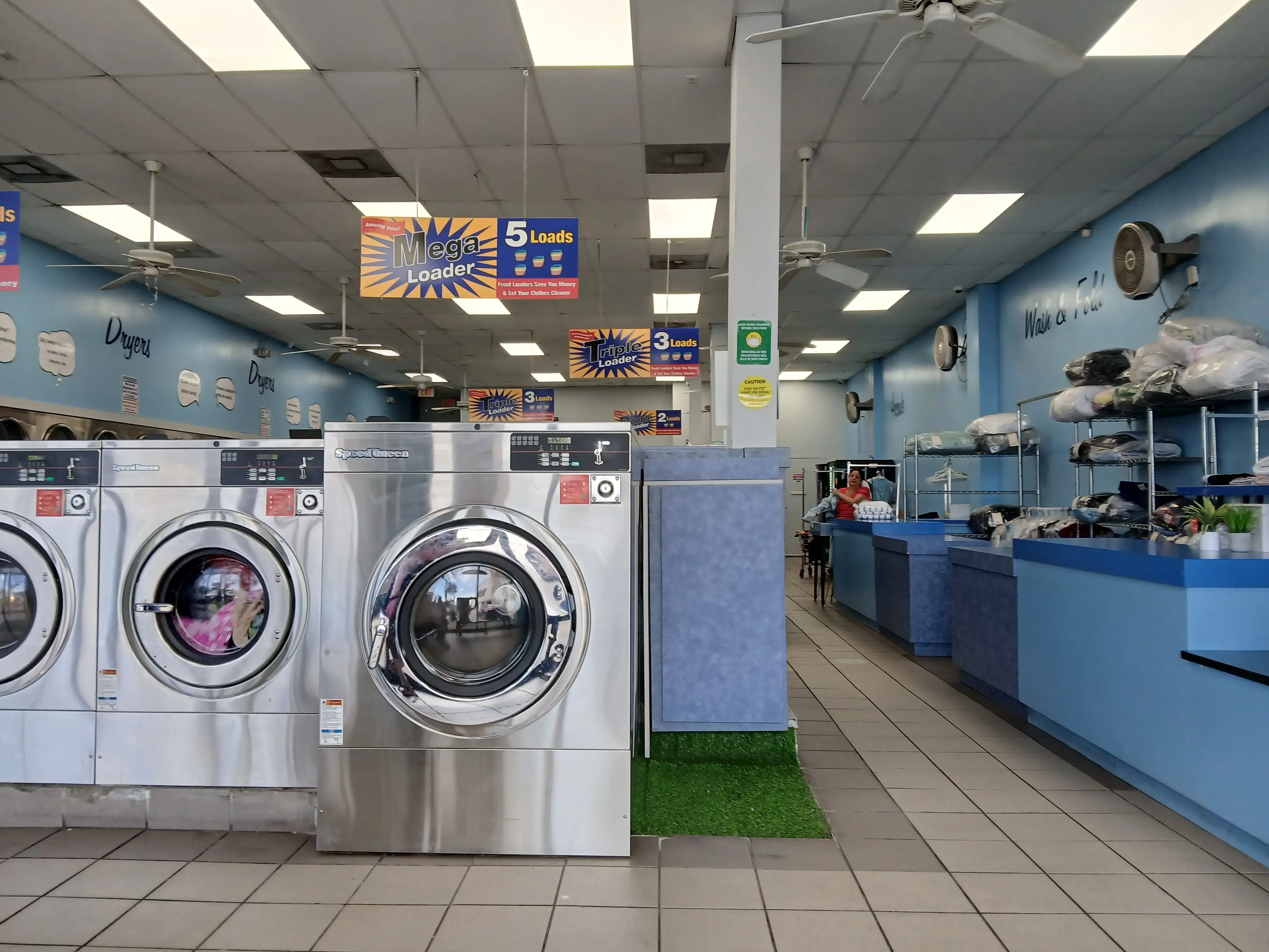 West Kendall Coin Laundry thumbnail 3