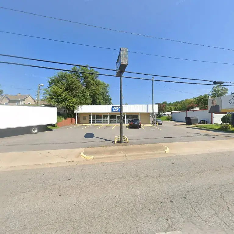 West Main Laundry Land Laundromat thumbnail 6