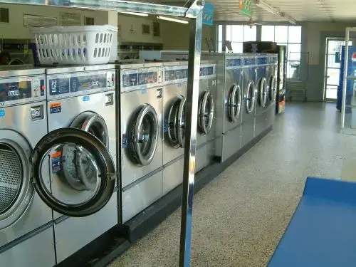 West Main Laundry Land Laundromat location