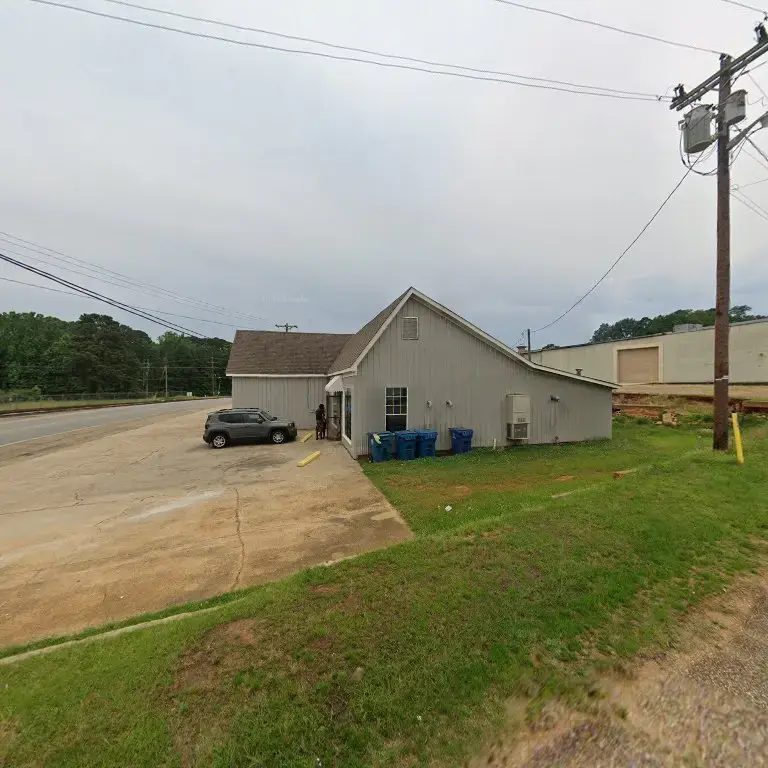 West Main Washateria thumbnail 9