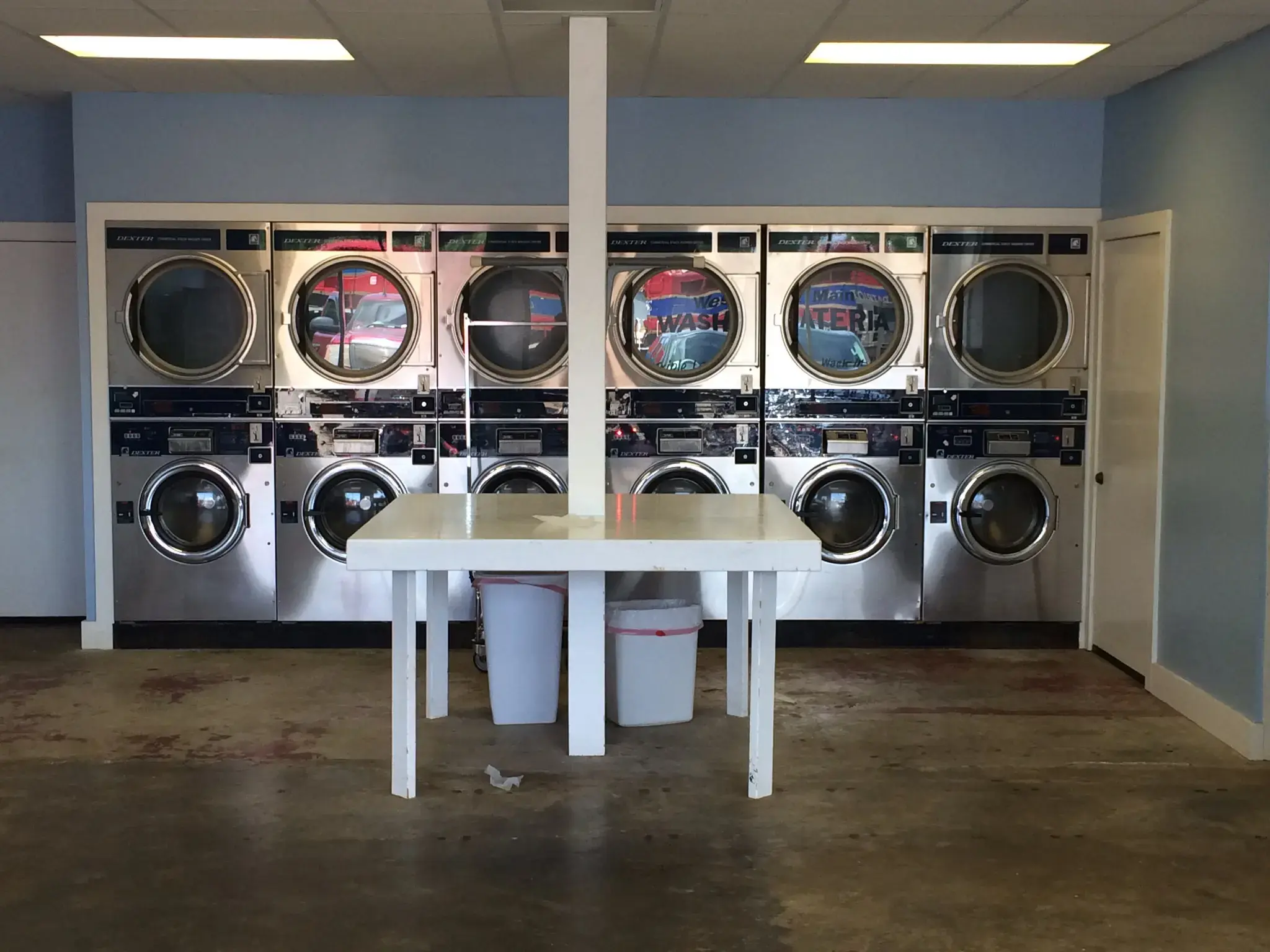 West Main Washateria - Image 1