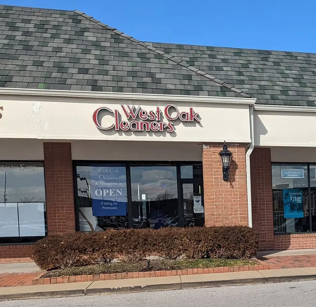 West Oak Cleaners (Creve Coeur) thumbnail 13