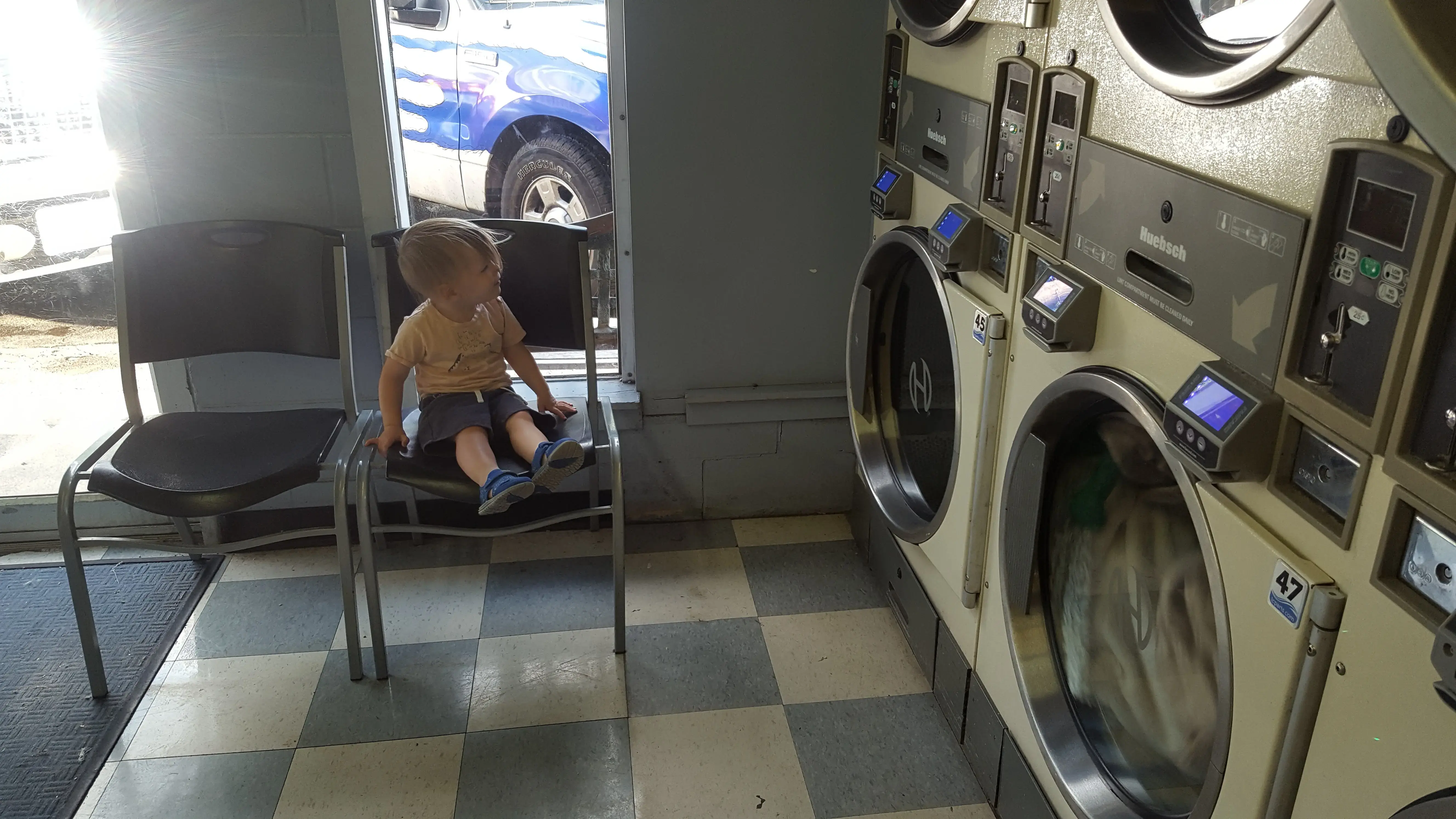 West Pier Laundry - Image 13