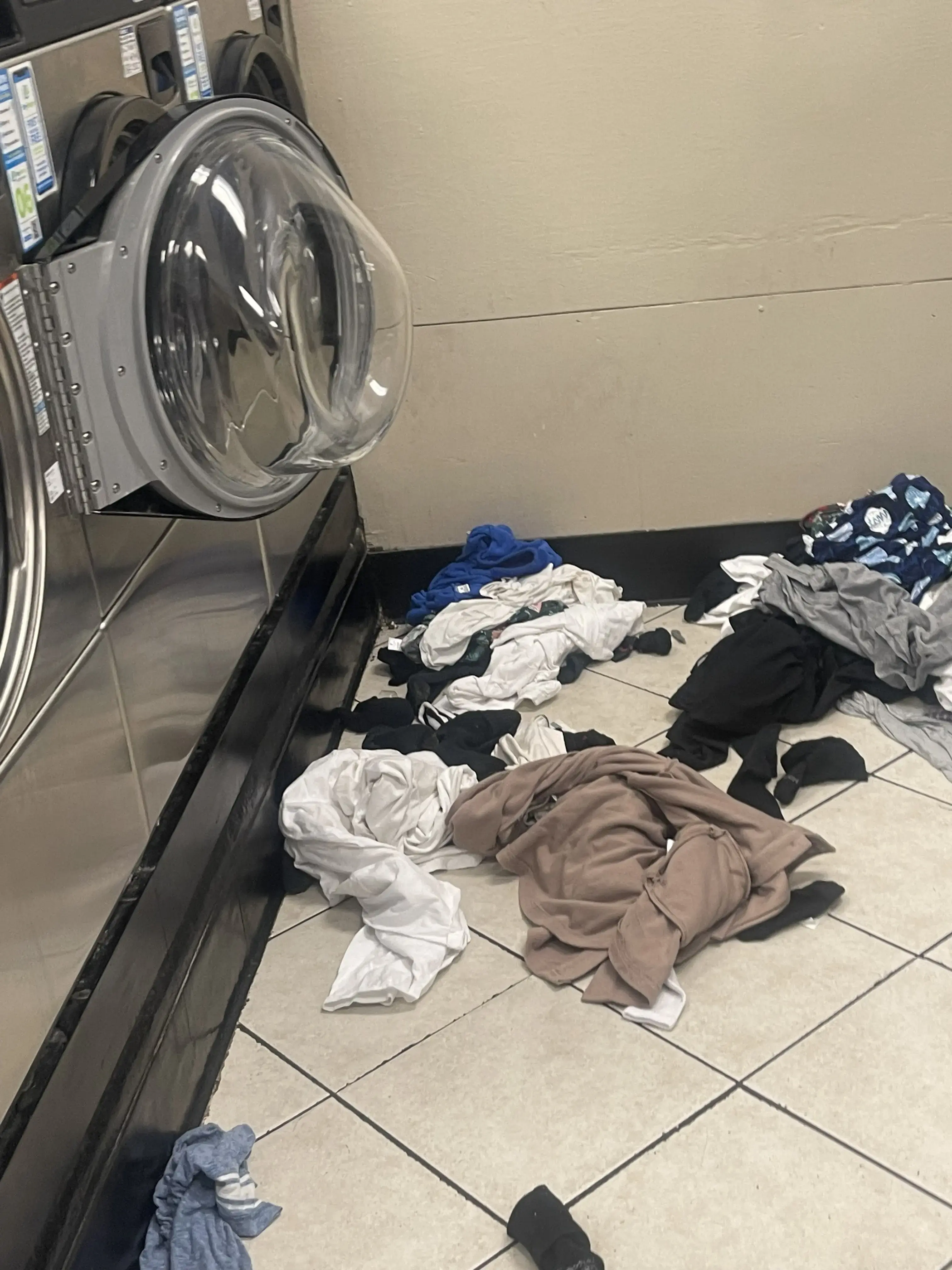 West Seattle Laundry - Image 15