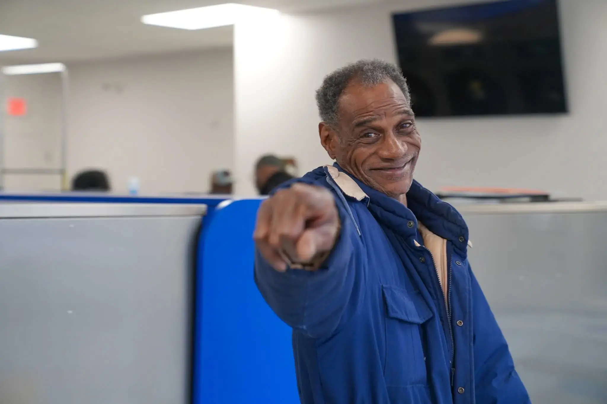 West Side Laundromat - Image 14