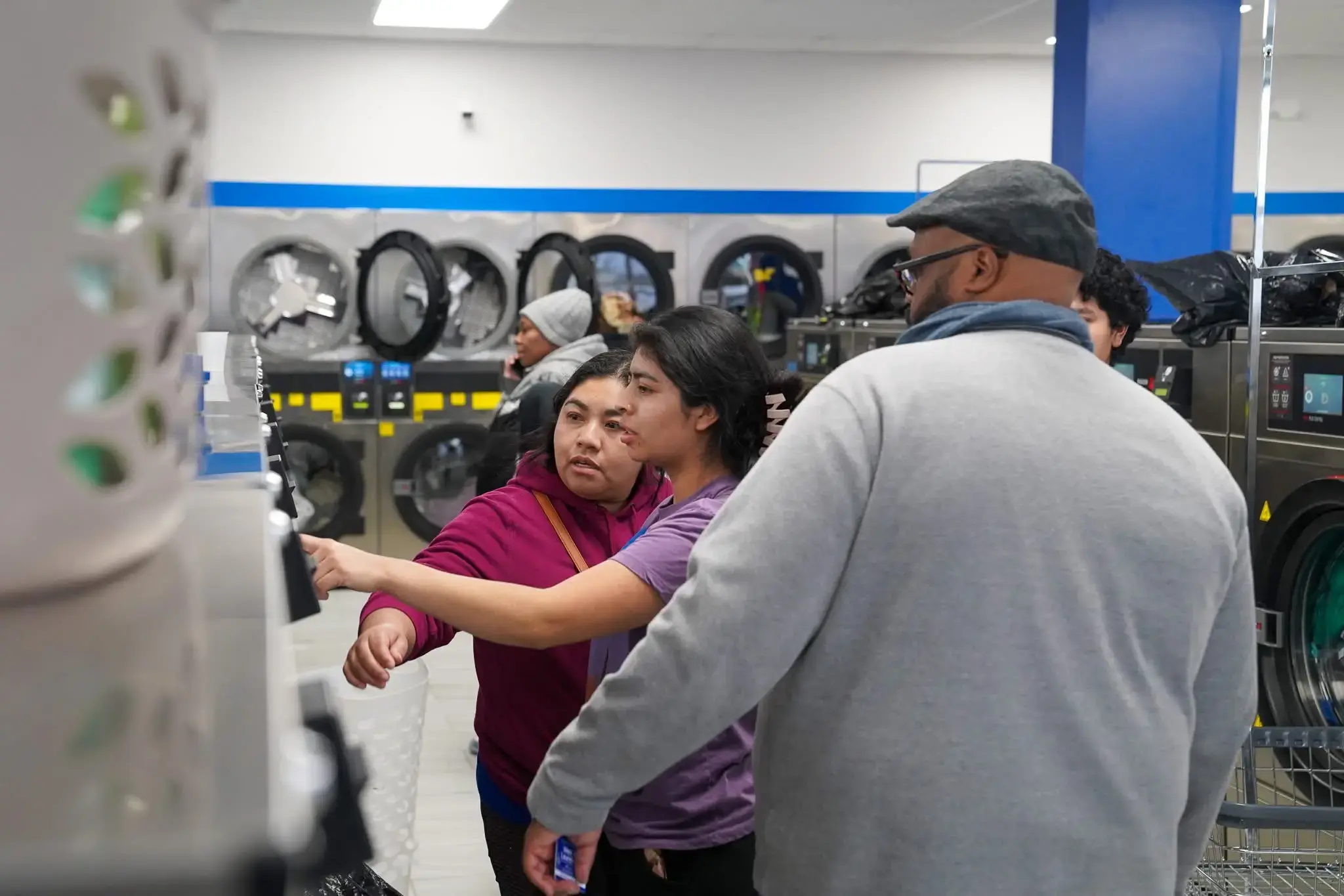 West Side Laundromat thumbnail 13