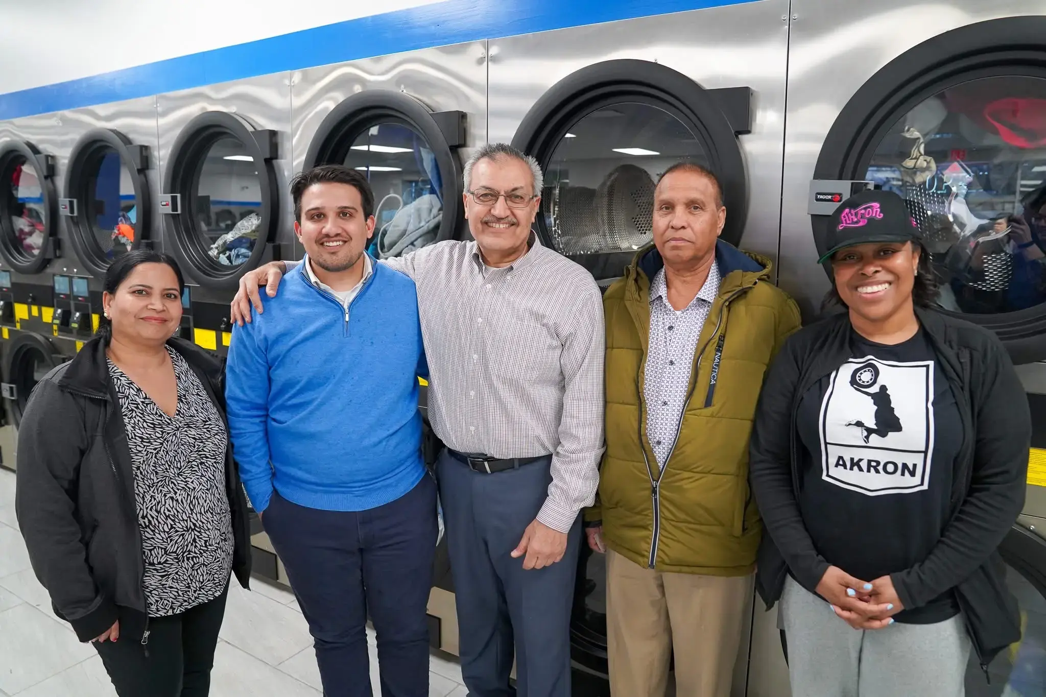 West Side Laundromat - Image 12