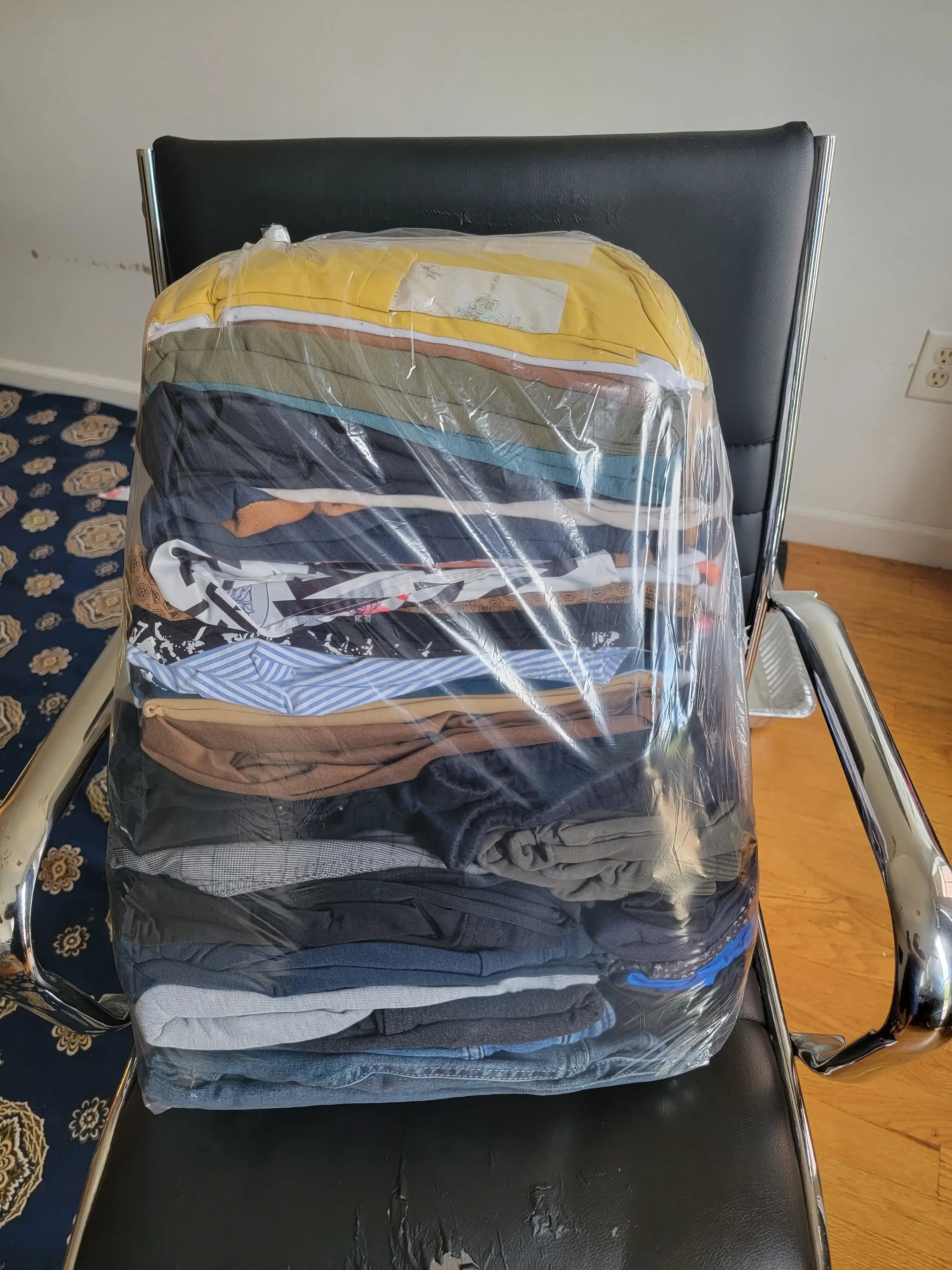 West Side Laundry thumbnail 10