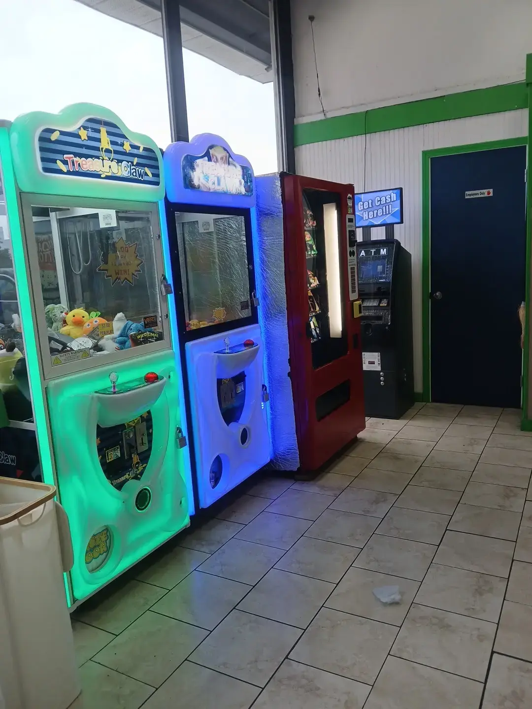 West Stone Coin Laundry thumbnail 7