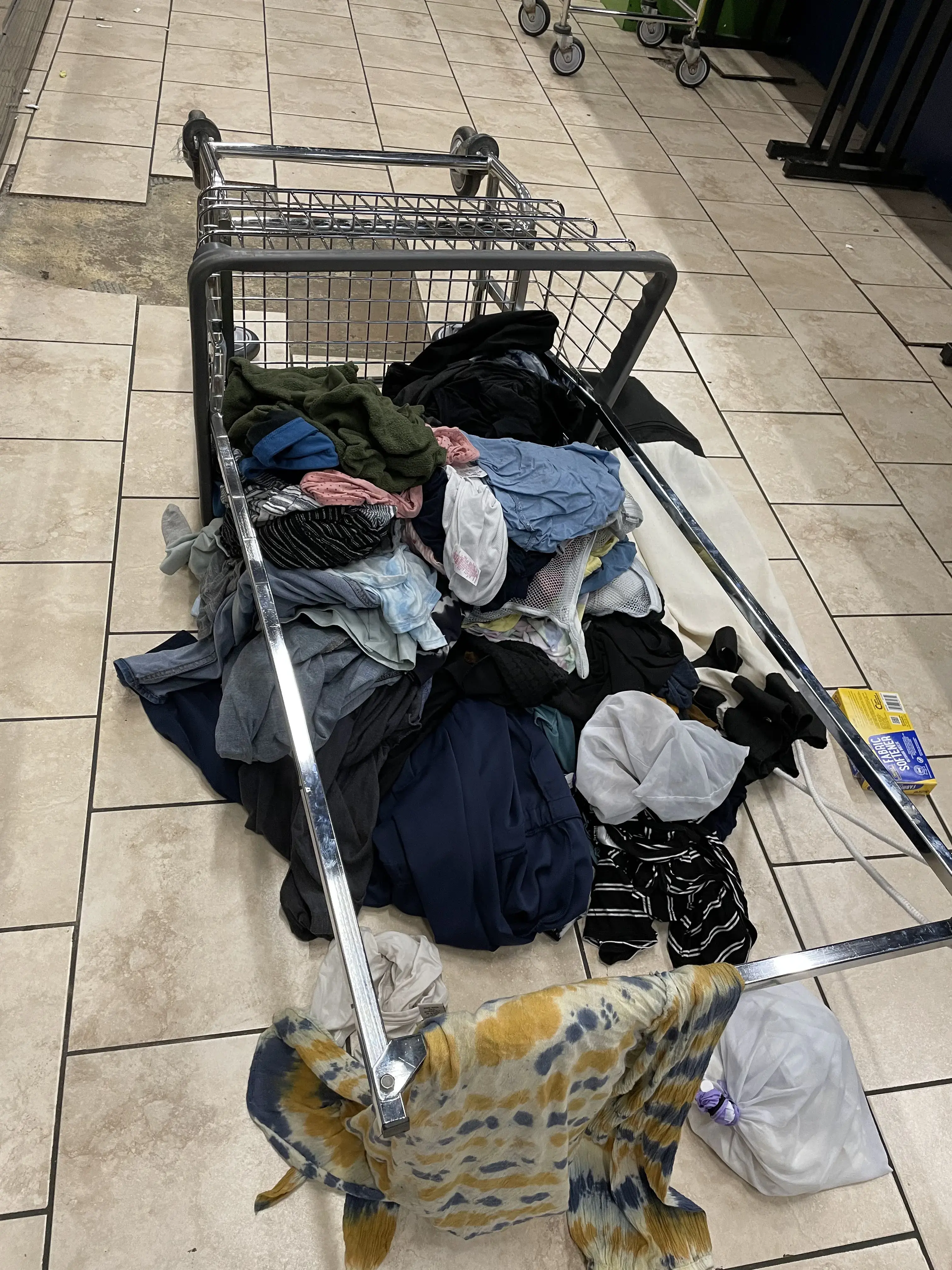 West Stone Coin Laundry - Image 19