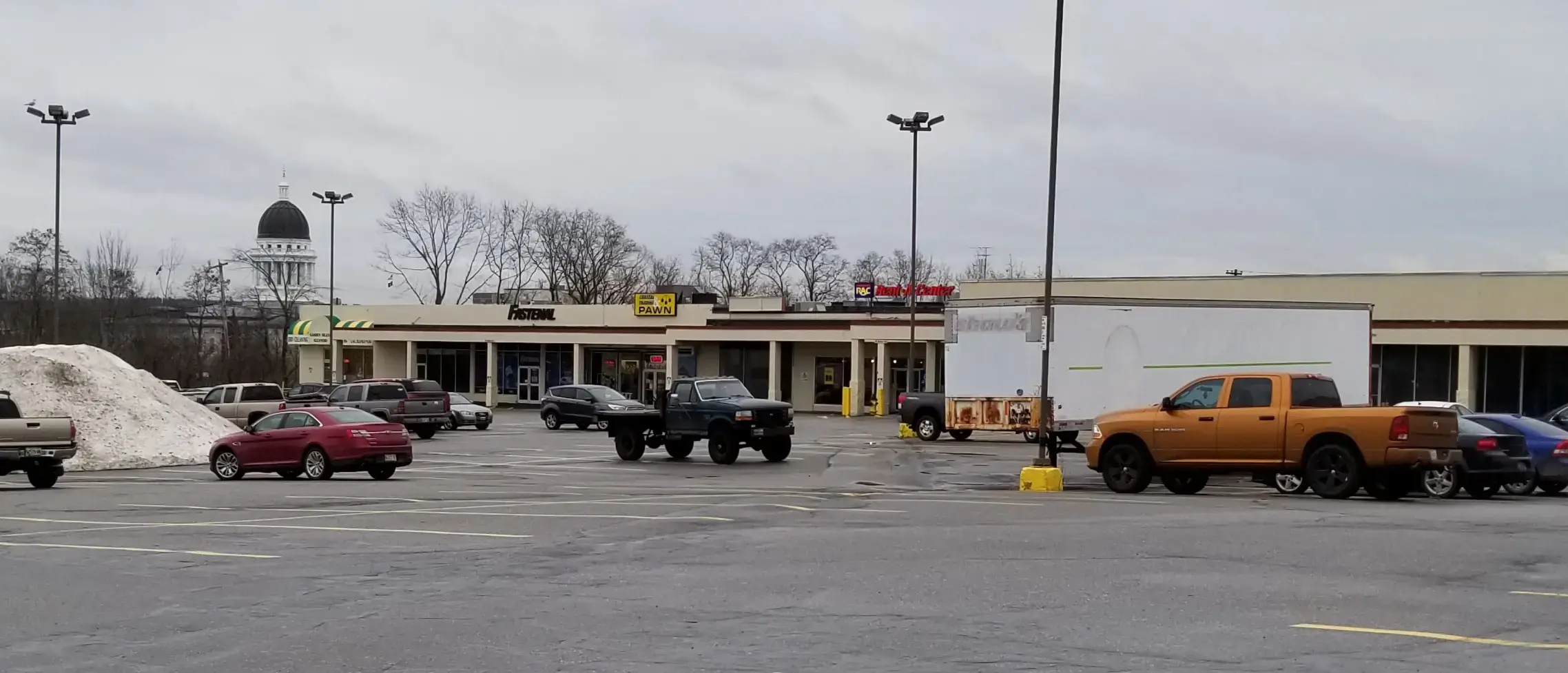 Western Ave. Laundromat - Image 3